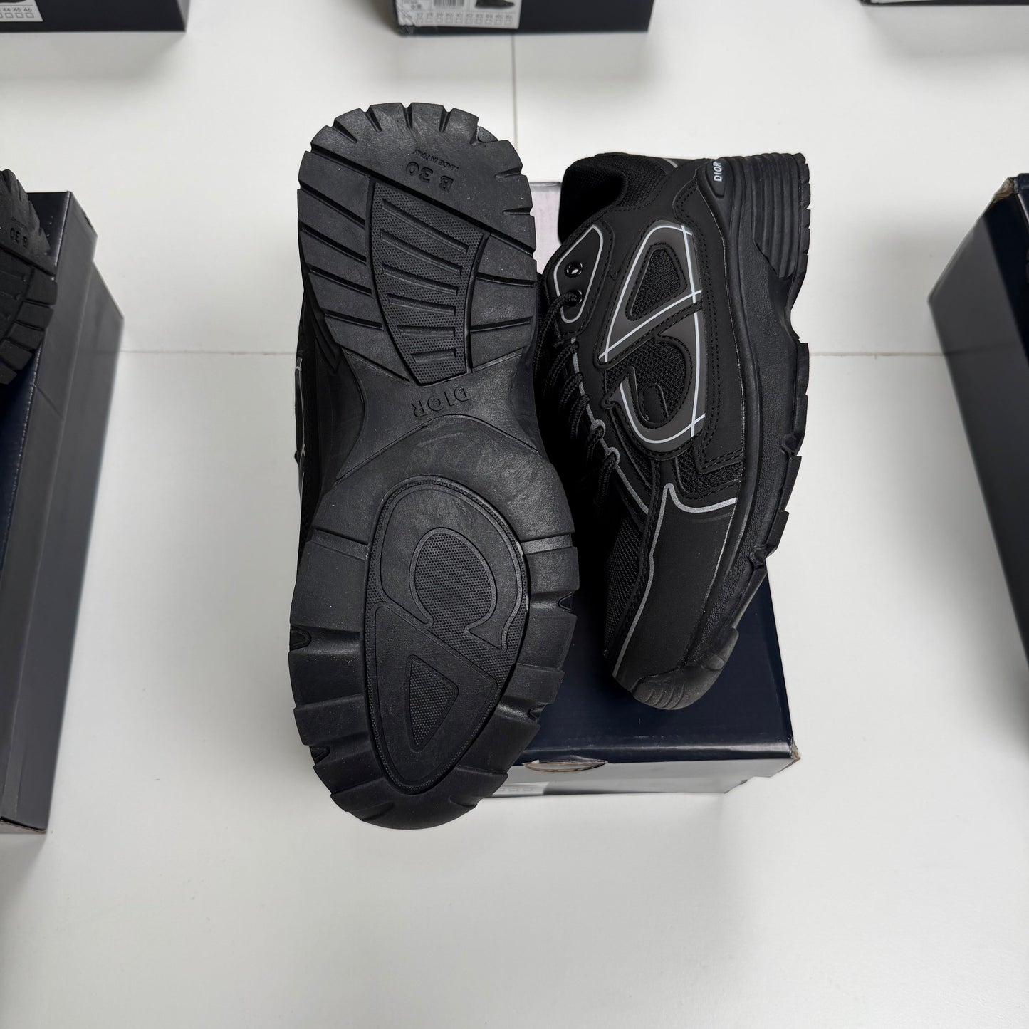 DIOR B30 BLACK