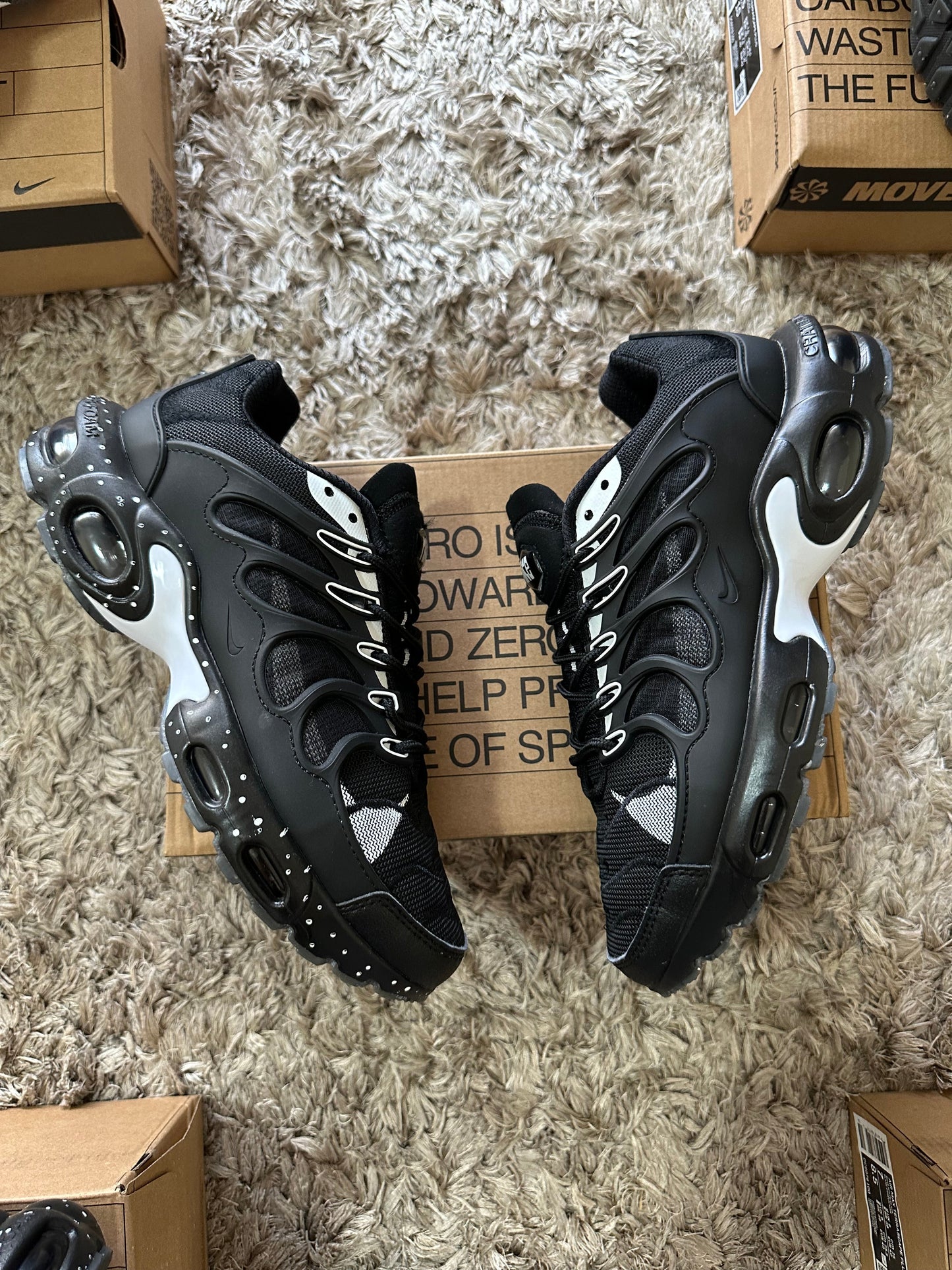 NIKE TERRASCAPE BLACK WHITE