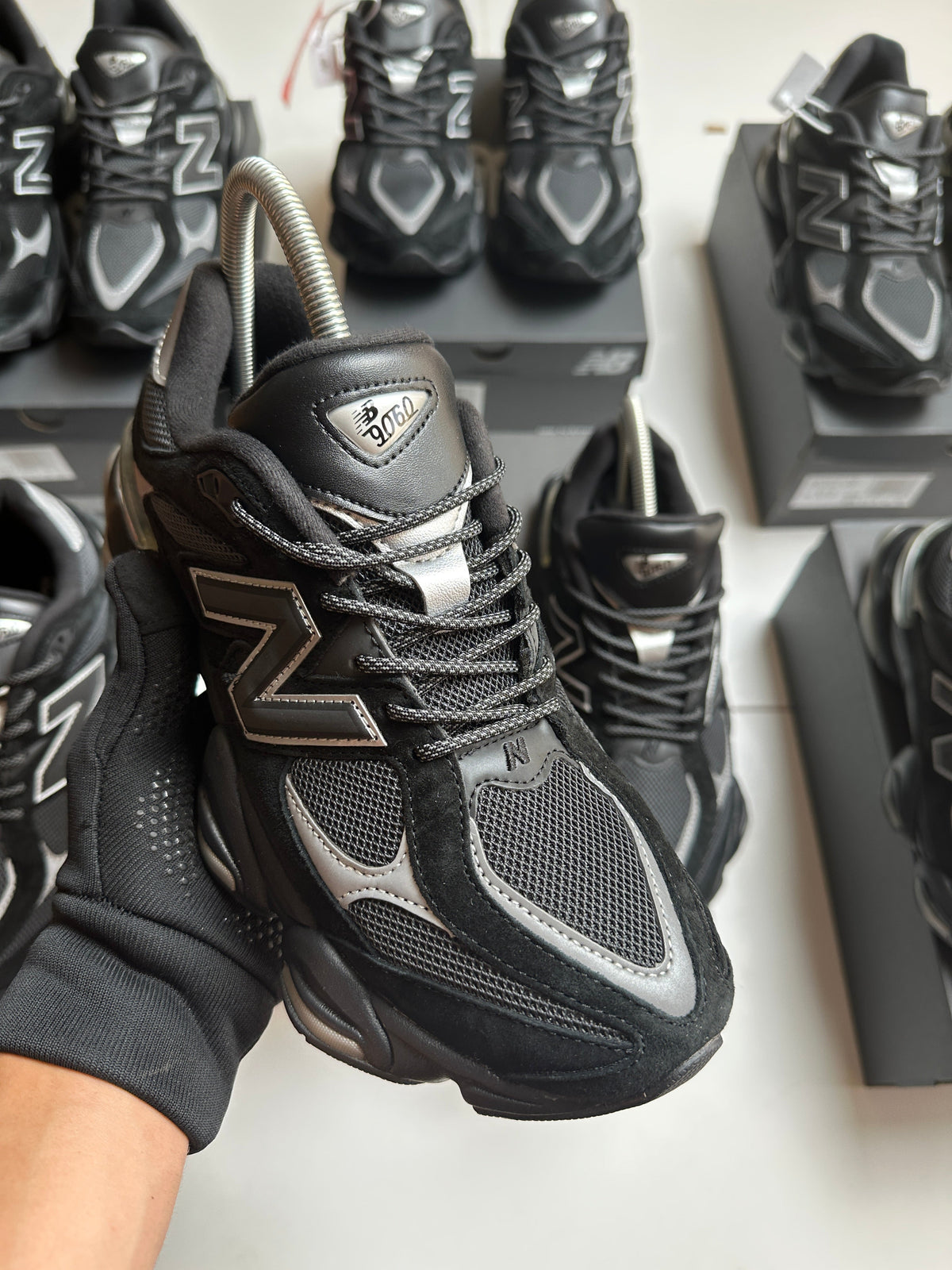 NEW BALANCE 9060
