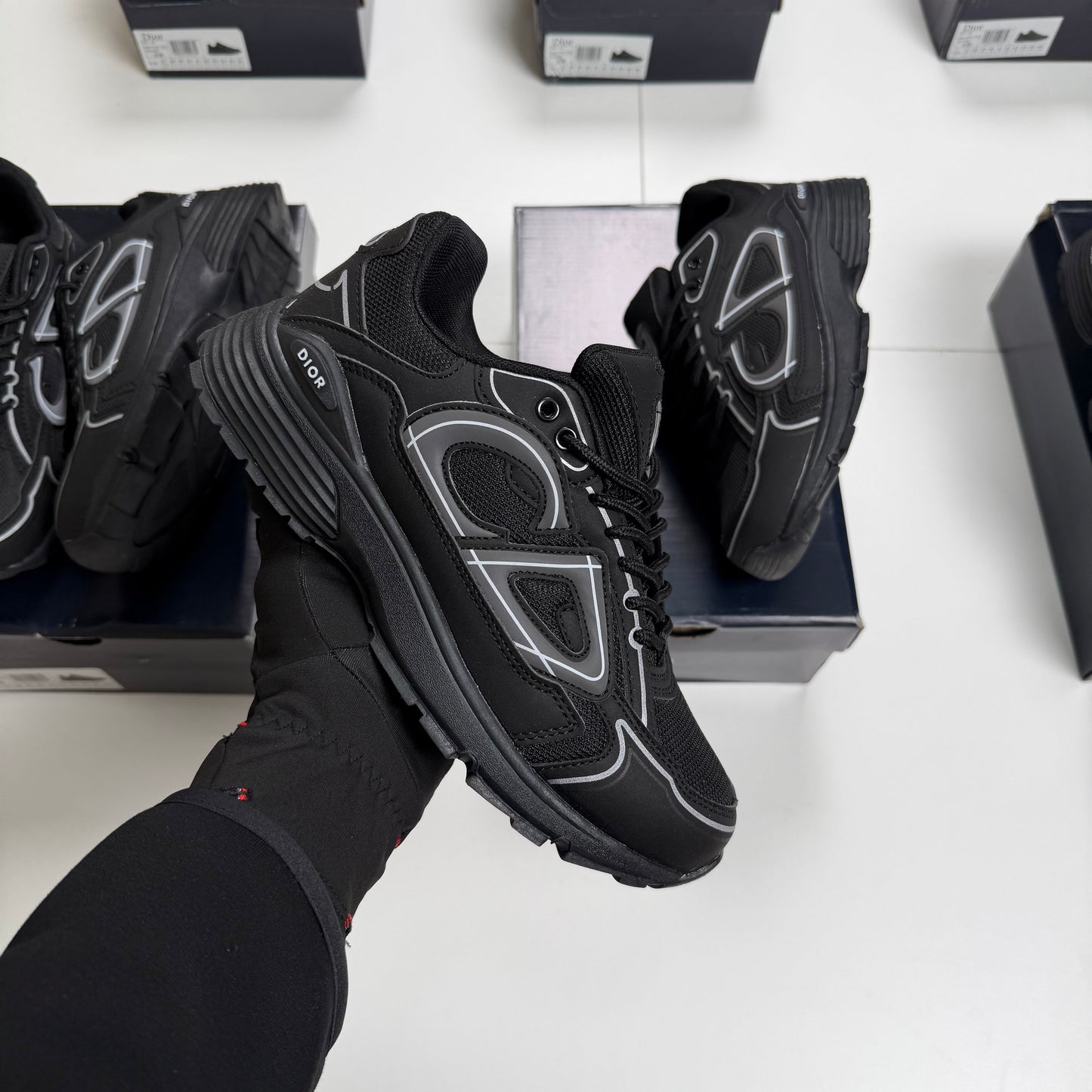DIOR B30 BLACK