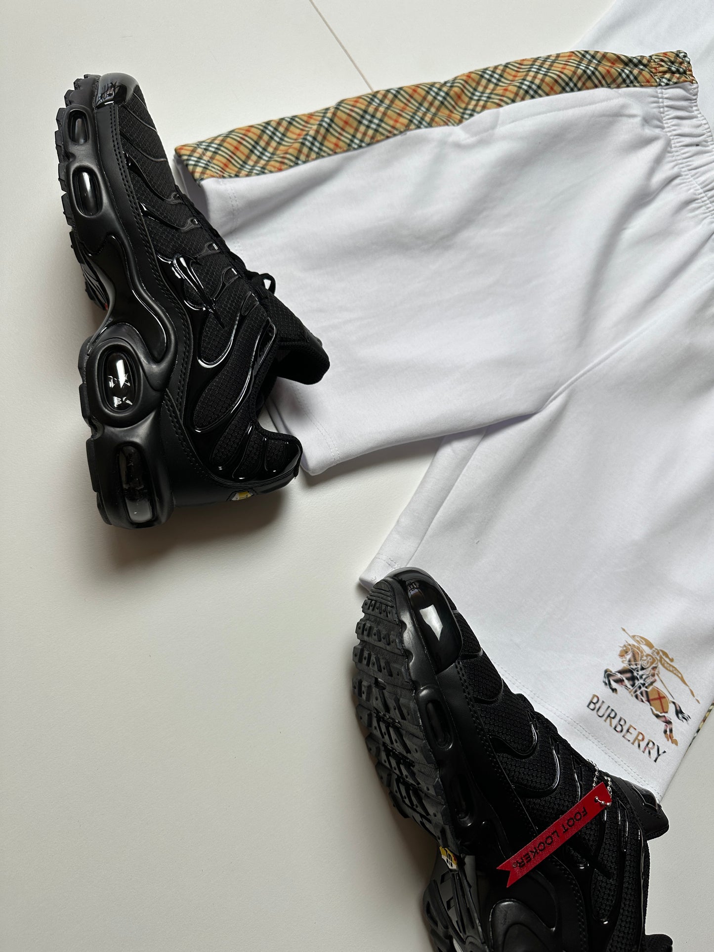 Pack Conjunto Burberry + Nike Tn