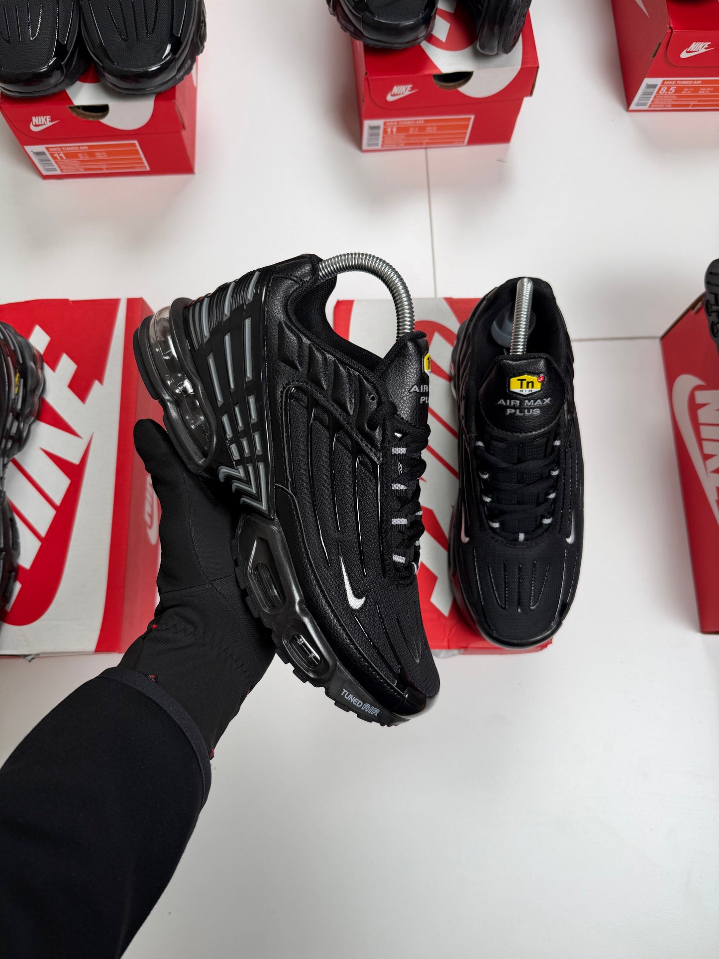 NIKE TUNED ALL BLACK