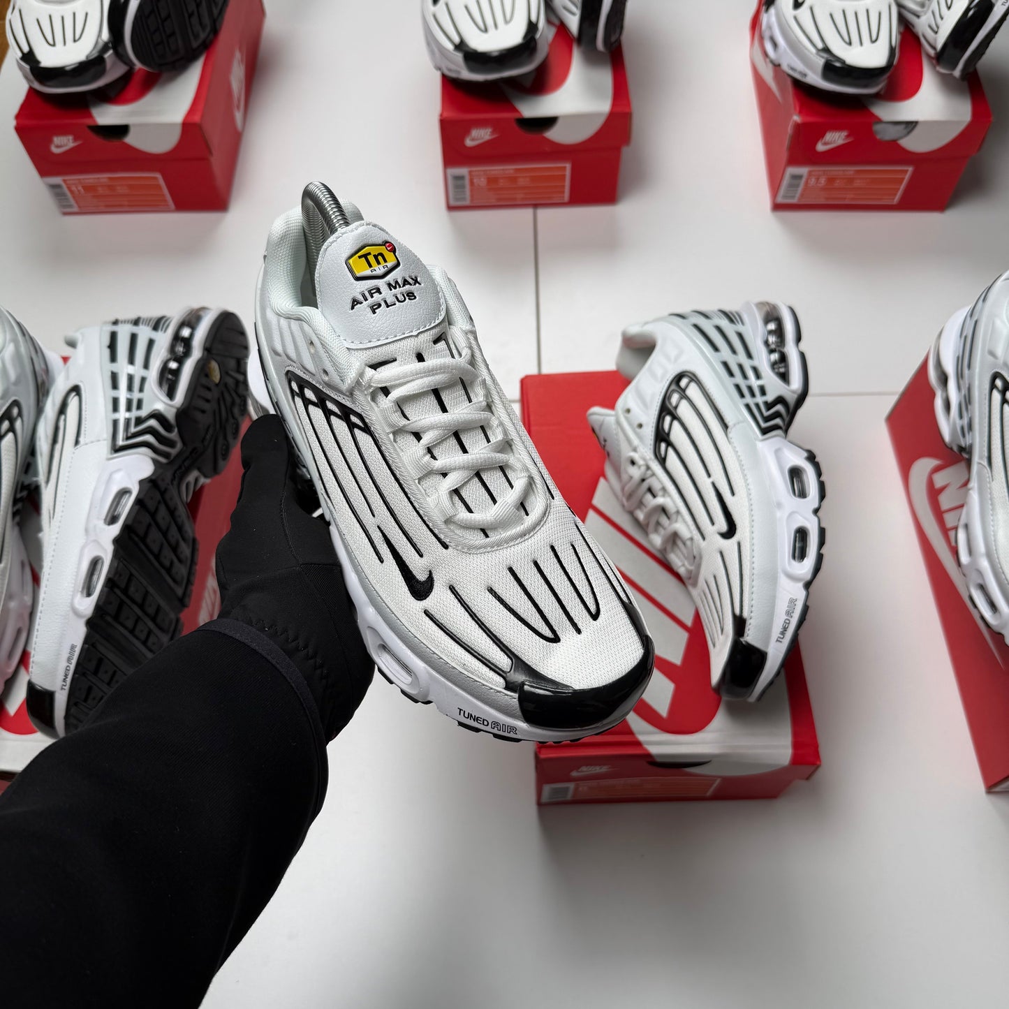 NIKE TUNED PLUS 3