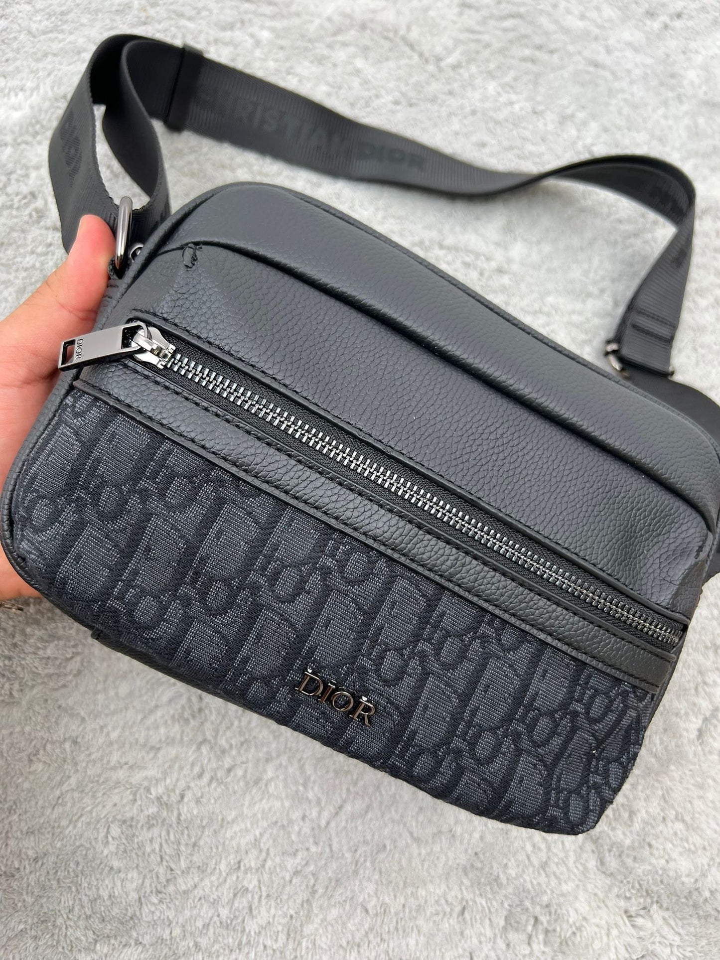 Bandolera Dior 2025