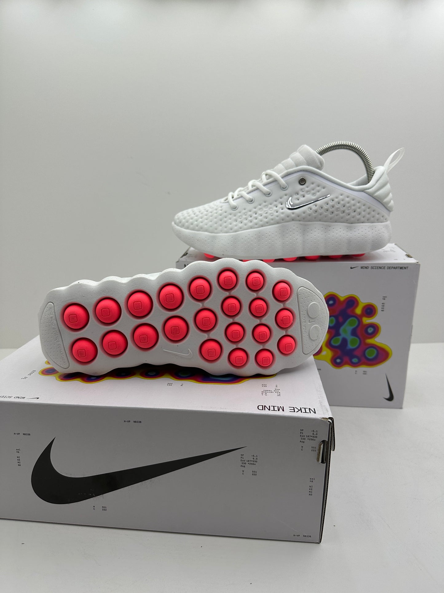 NIKE MIND ALL WHITE