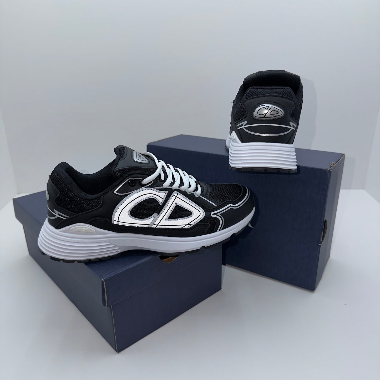 DIOR B30 BLACK WHITE