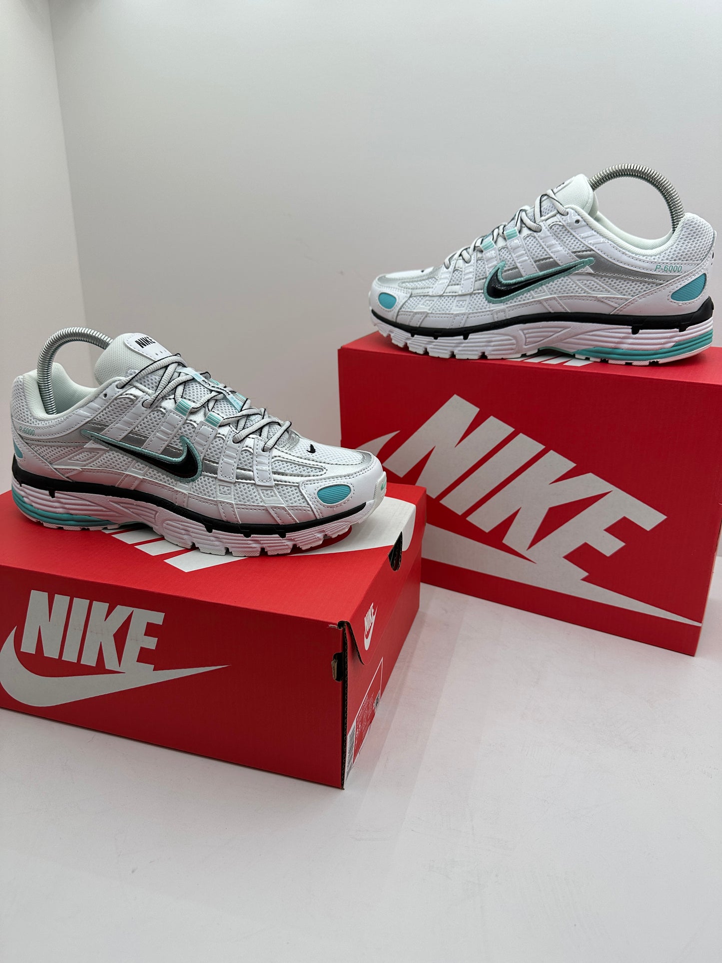 Zapatilla Nike P6000 White & Blue