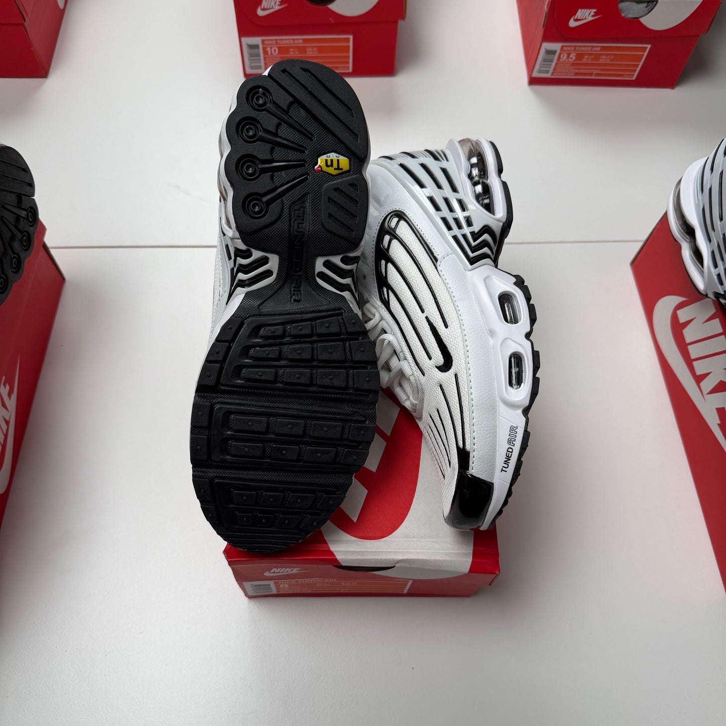 NIKE TUNED PLUS 3