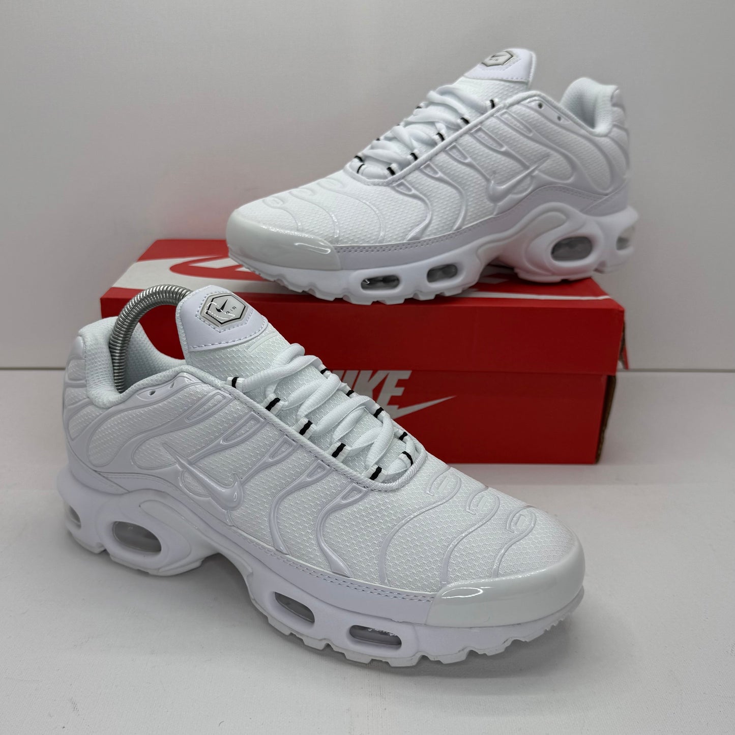 NIKE TN ALL WHITE 🔥