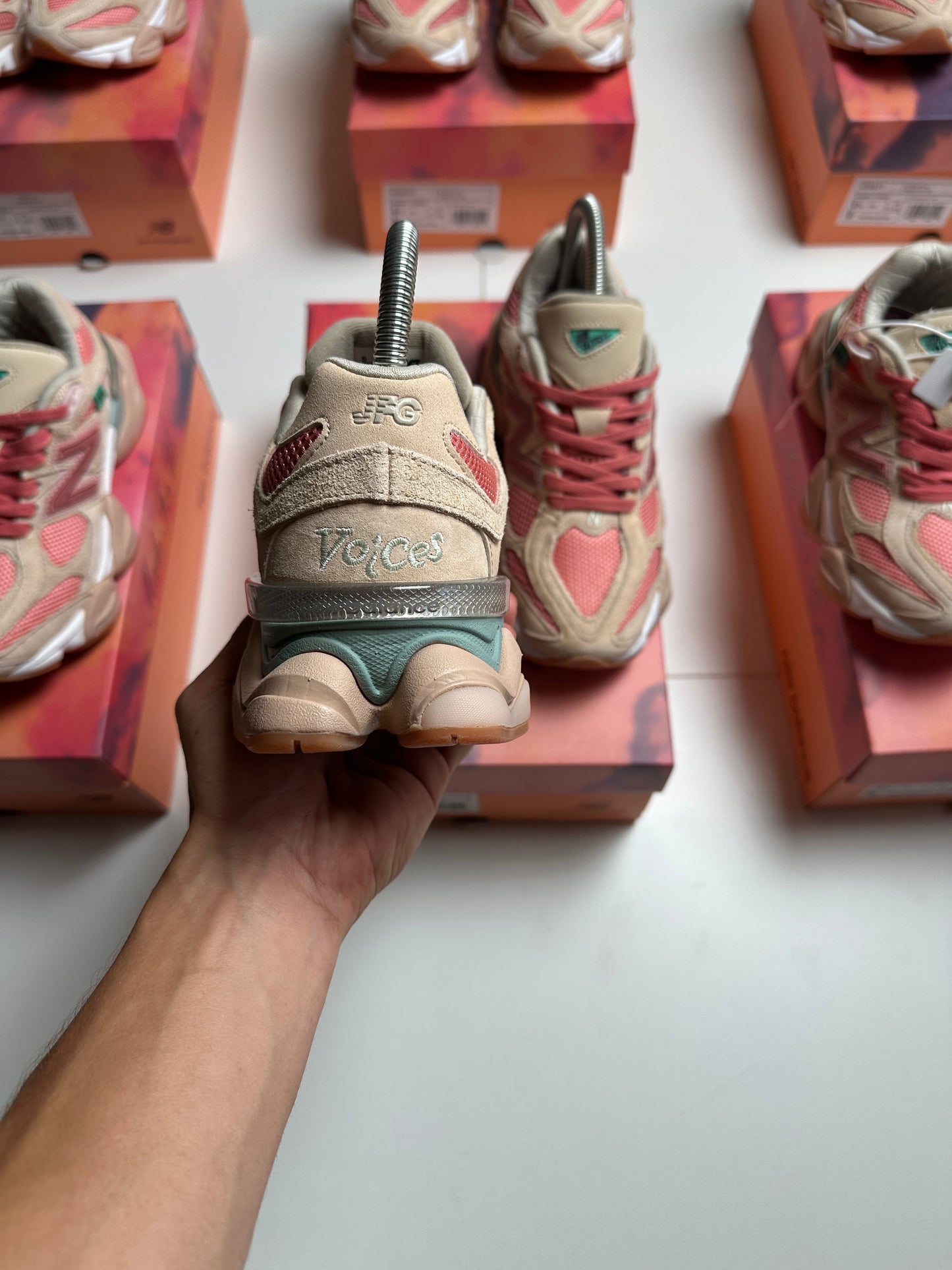 NEW BALANCE 9060