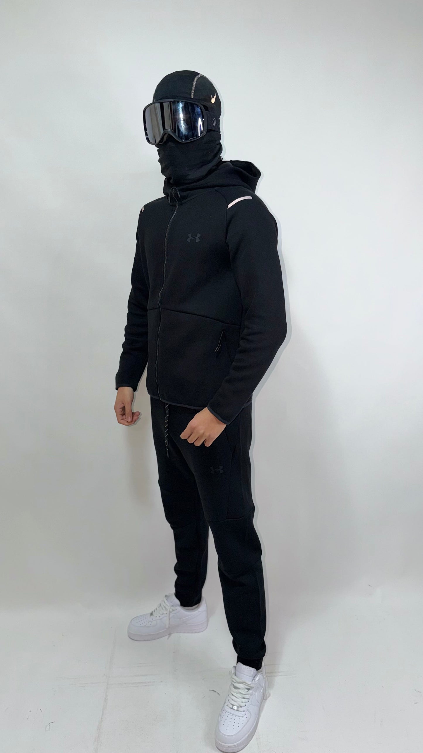 CHANDAL UNDER ARMOUR
