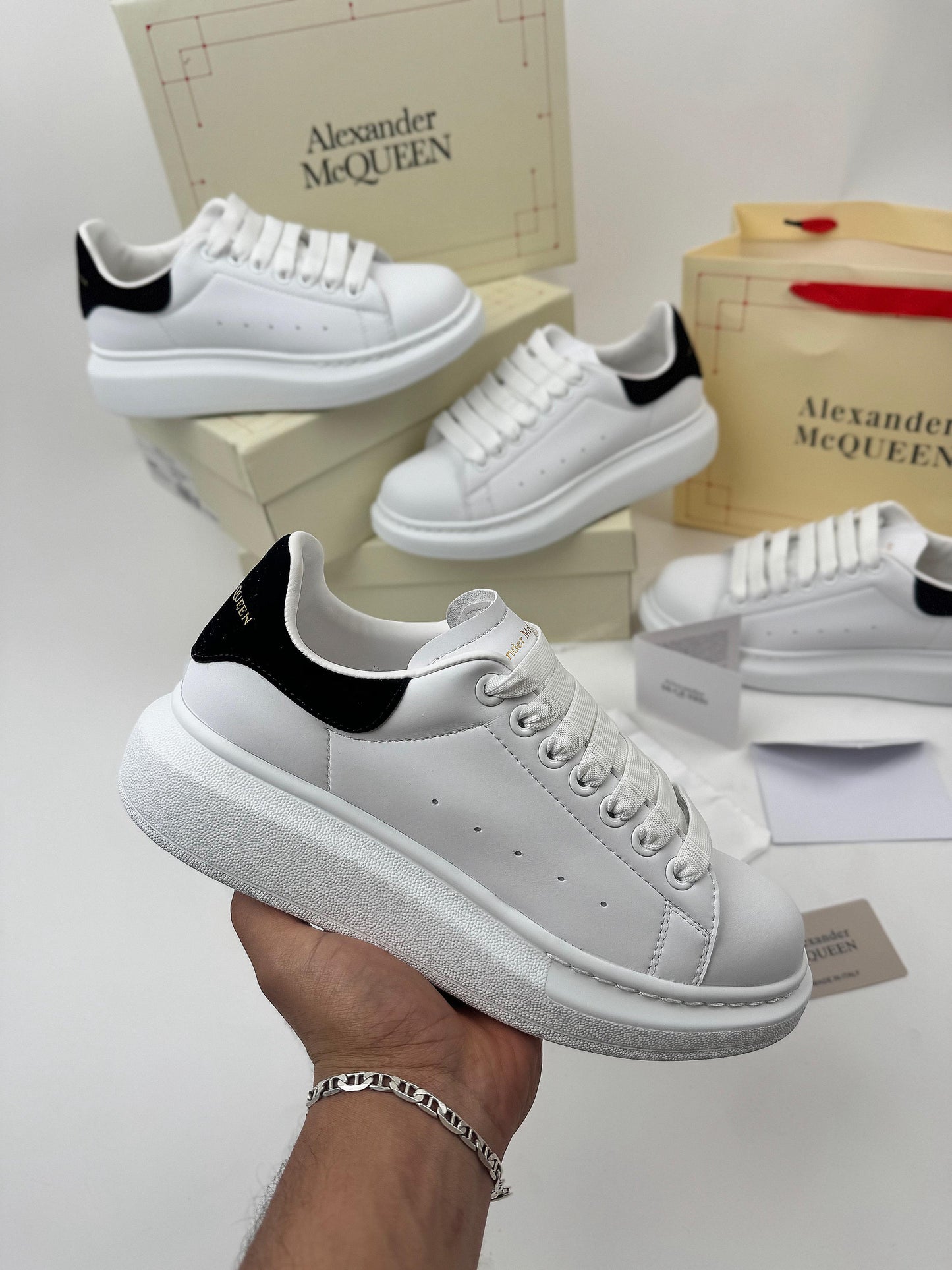 ALEXANDER MCQUEEN