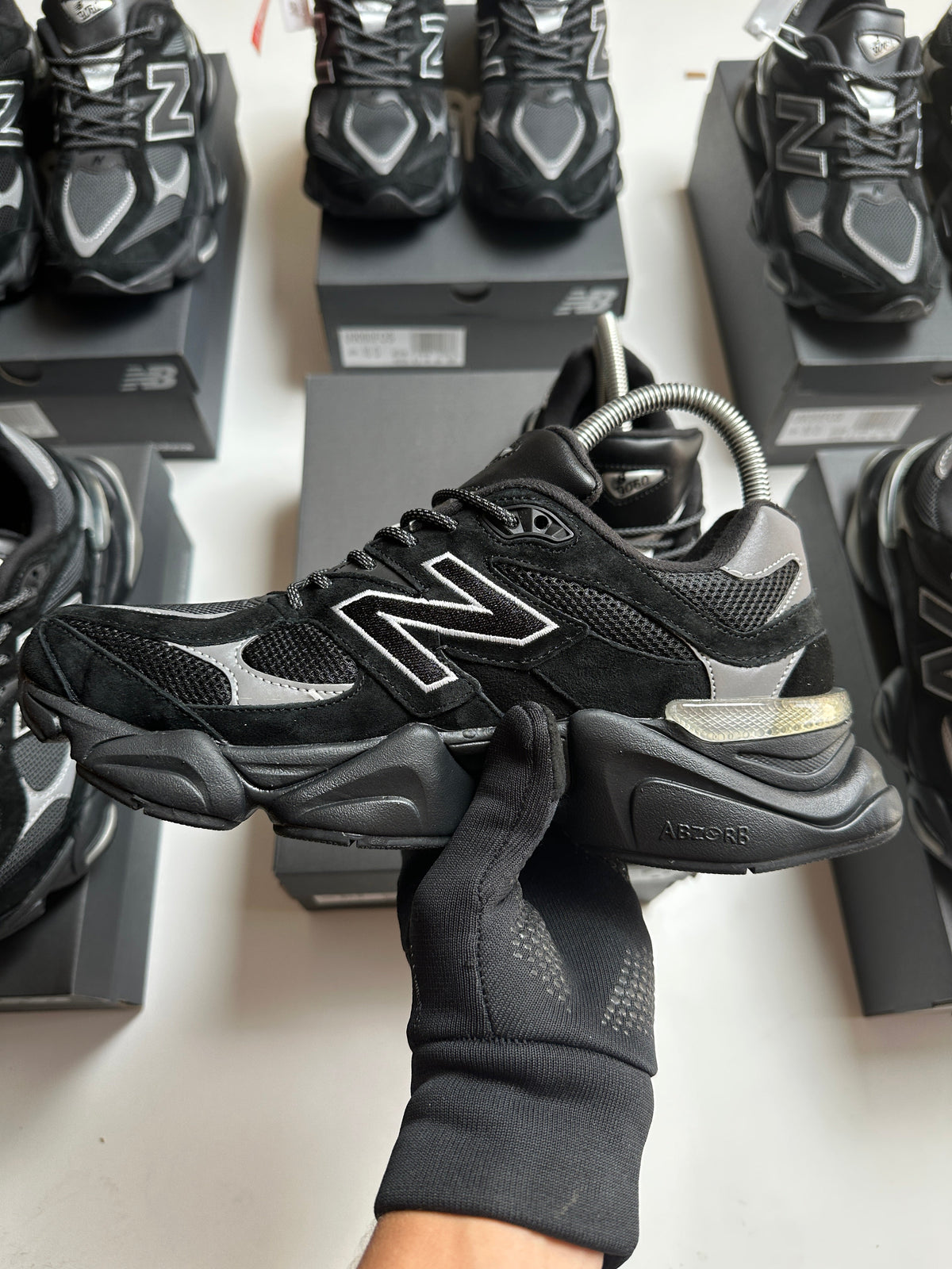 NEW BALANCE 9060
