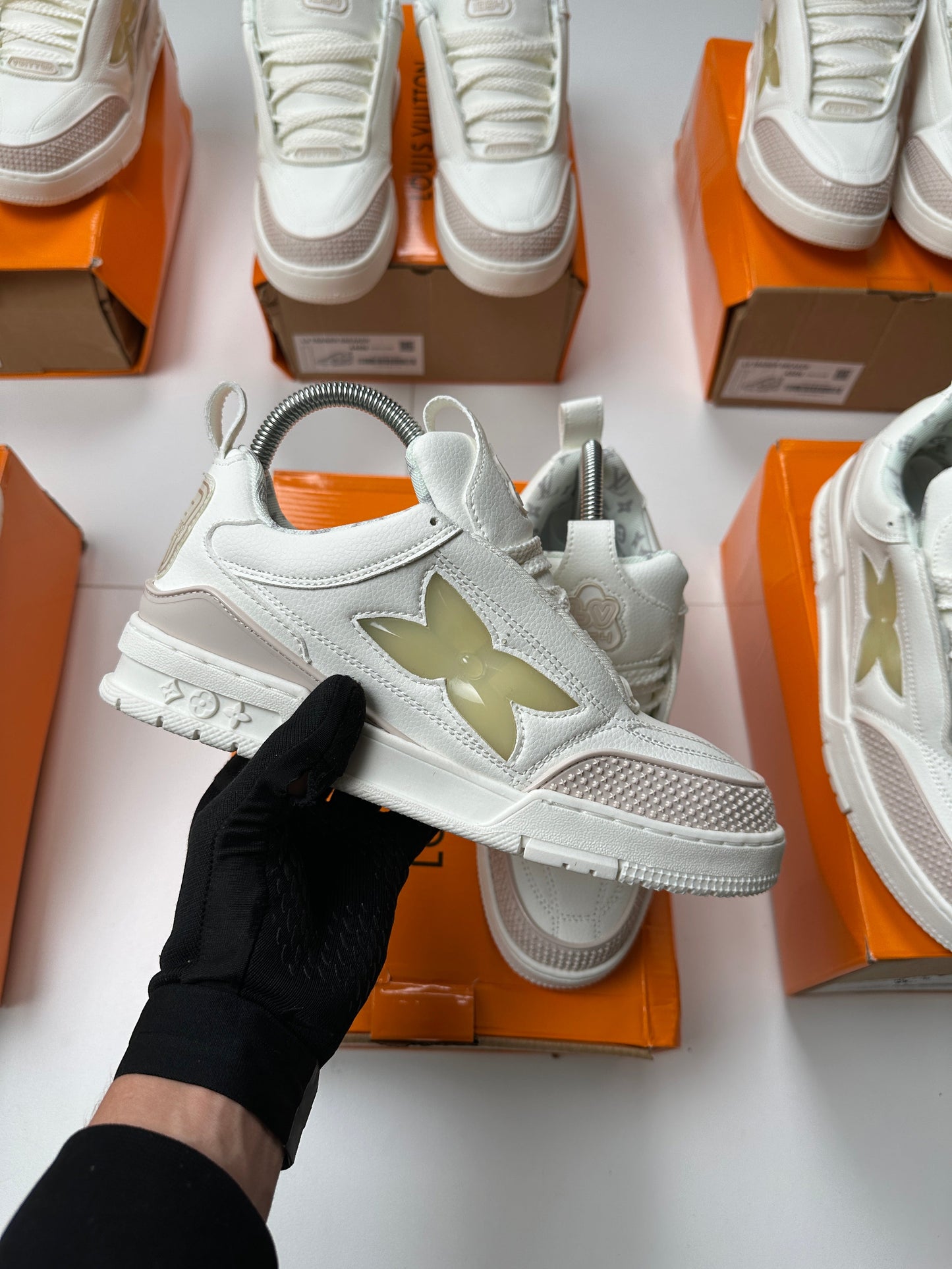LOUIS VUITTON SKATE  + CONJUNTO UNDER ARMOUR GRATIS