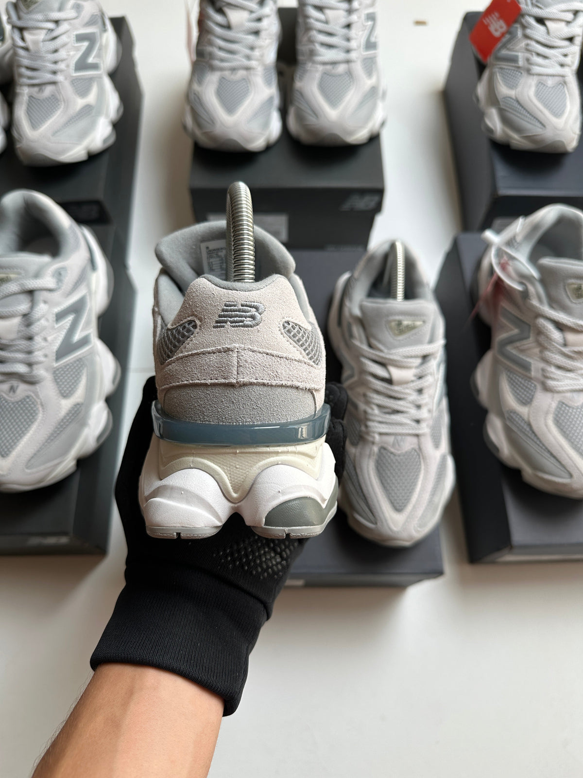 NEW BALANCE 9060