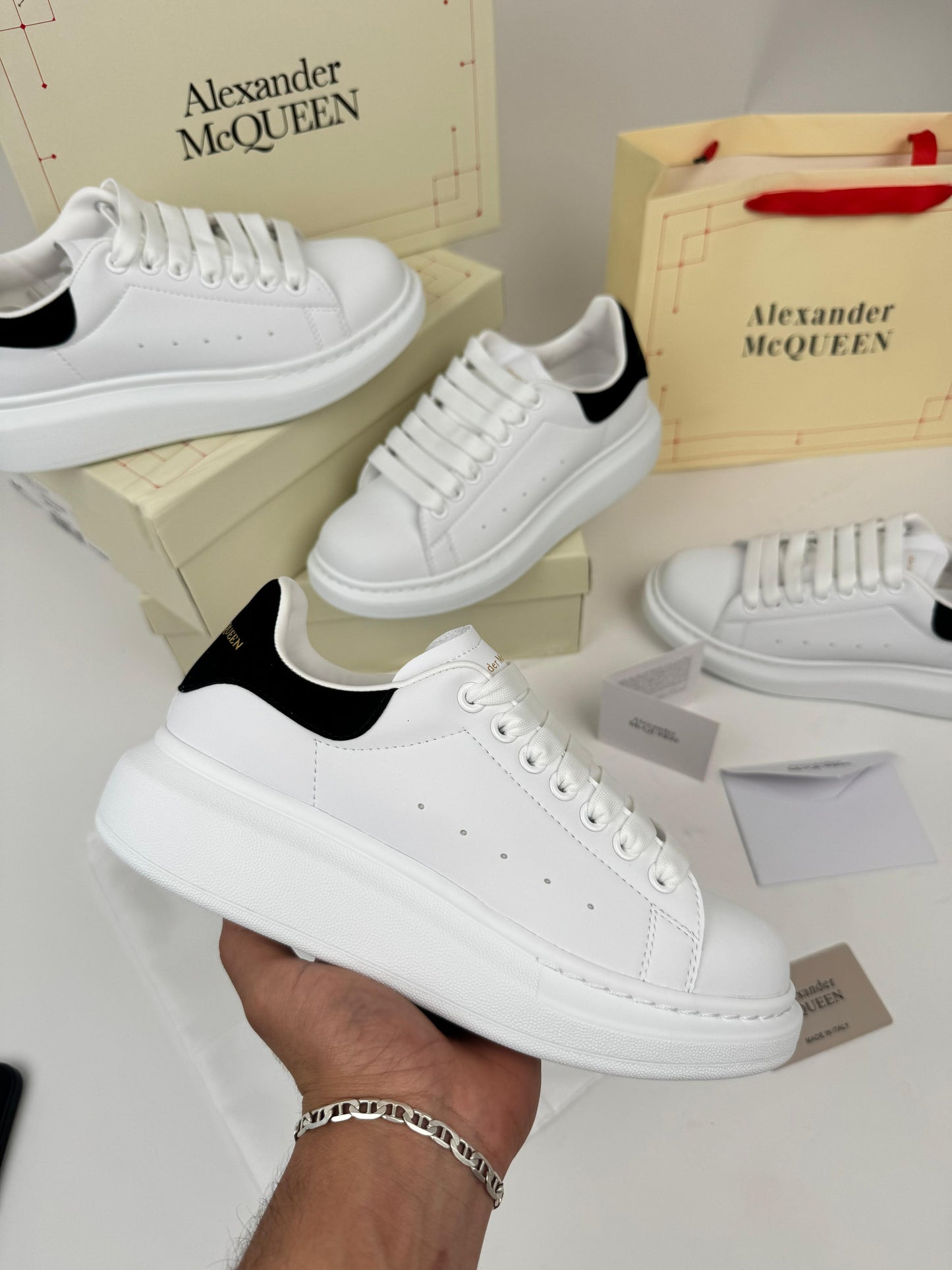 ALEXANDER MCQUEEN