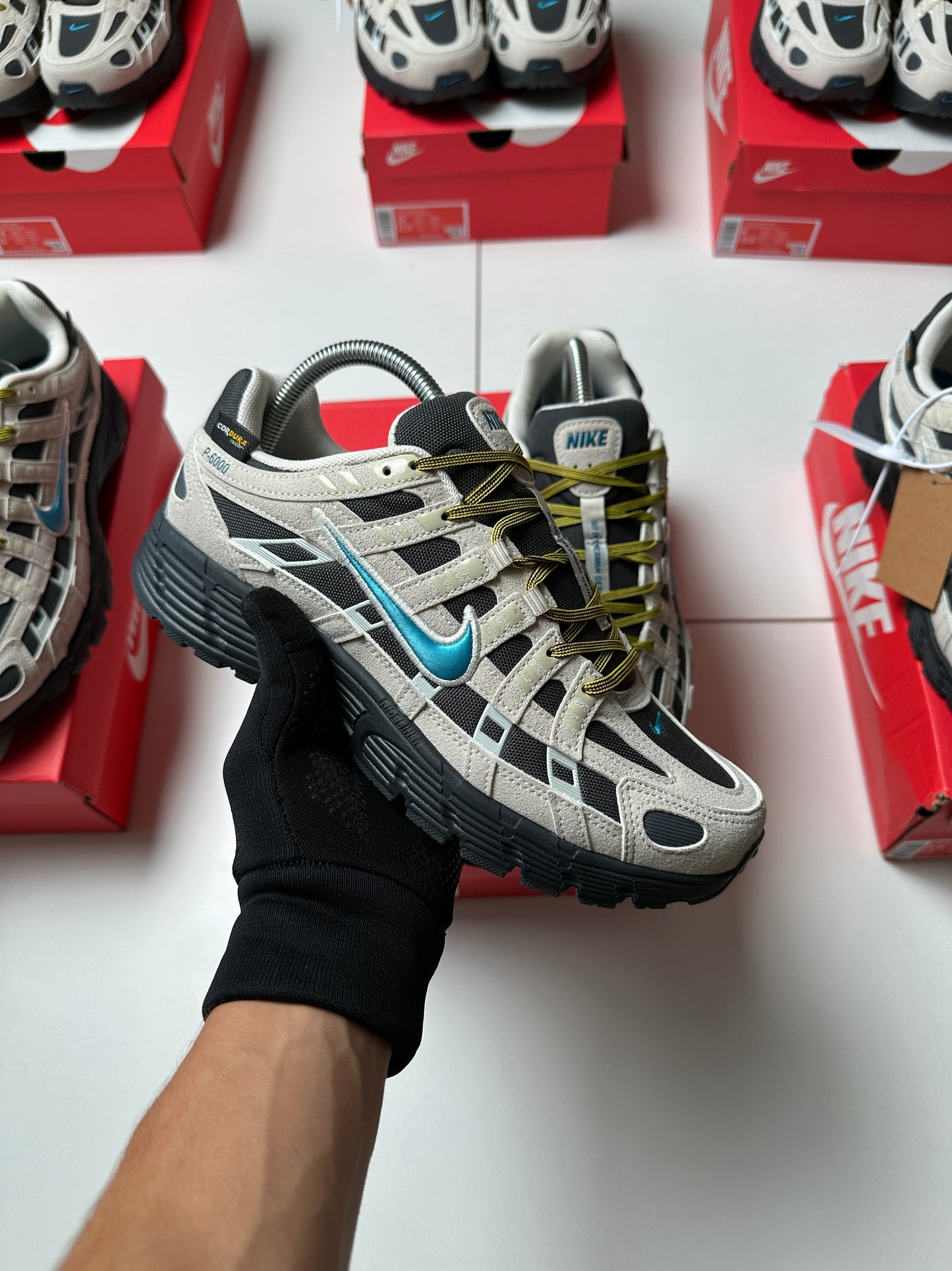 NIKE P6000 CORDURA WHITE BLUE