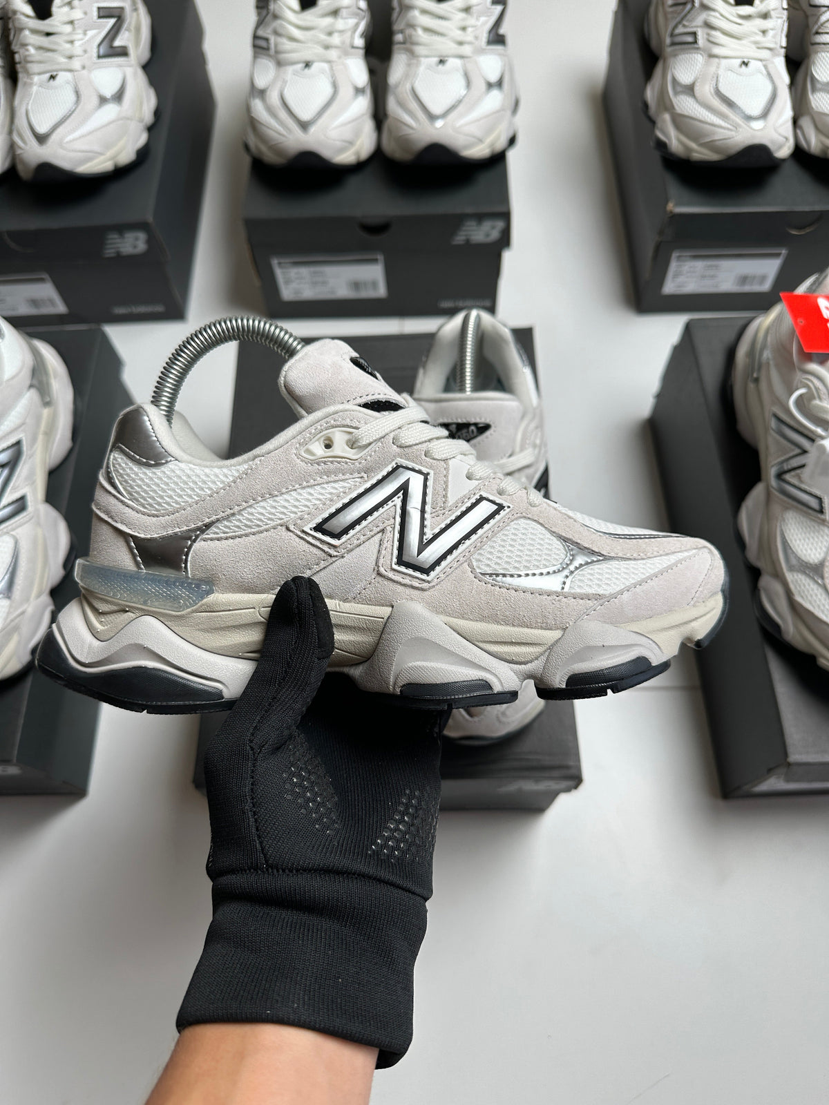NEW BALANCE 9060
