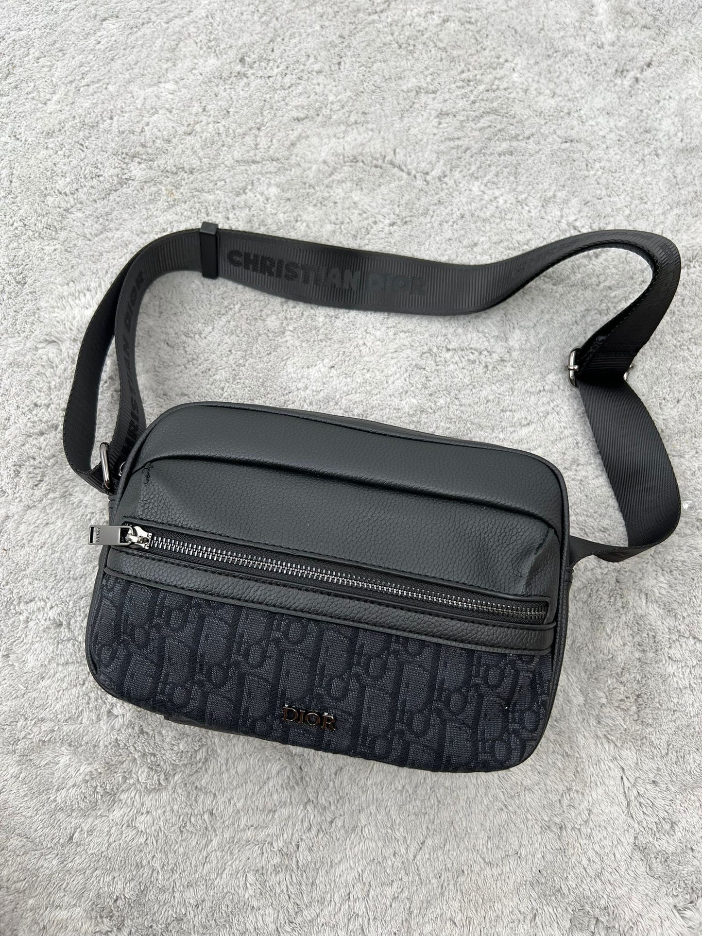 Bandolera Dior 2025