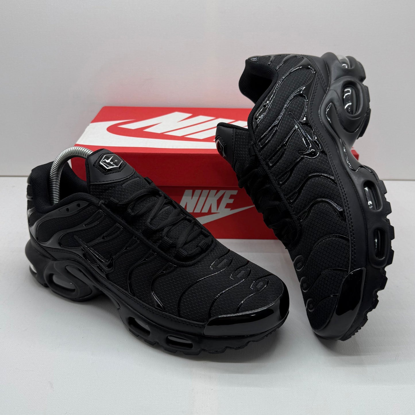 NIKE TN ALL BLACK