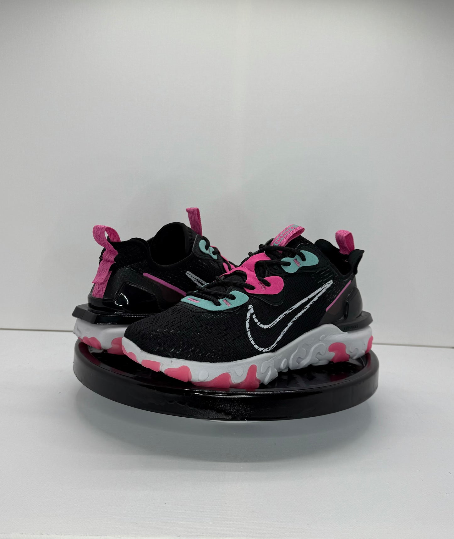 Nike React Vision Black Pink