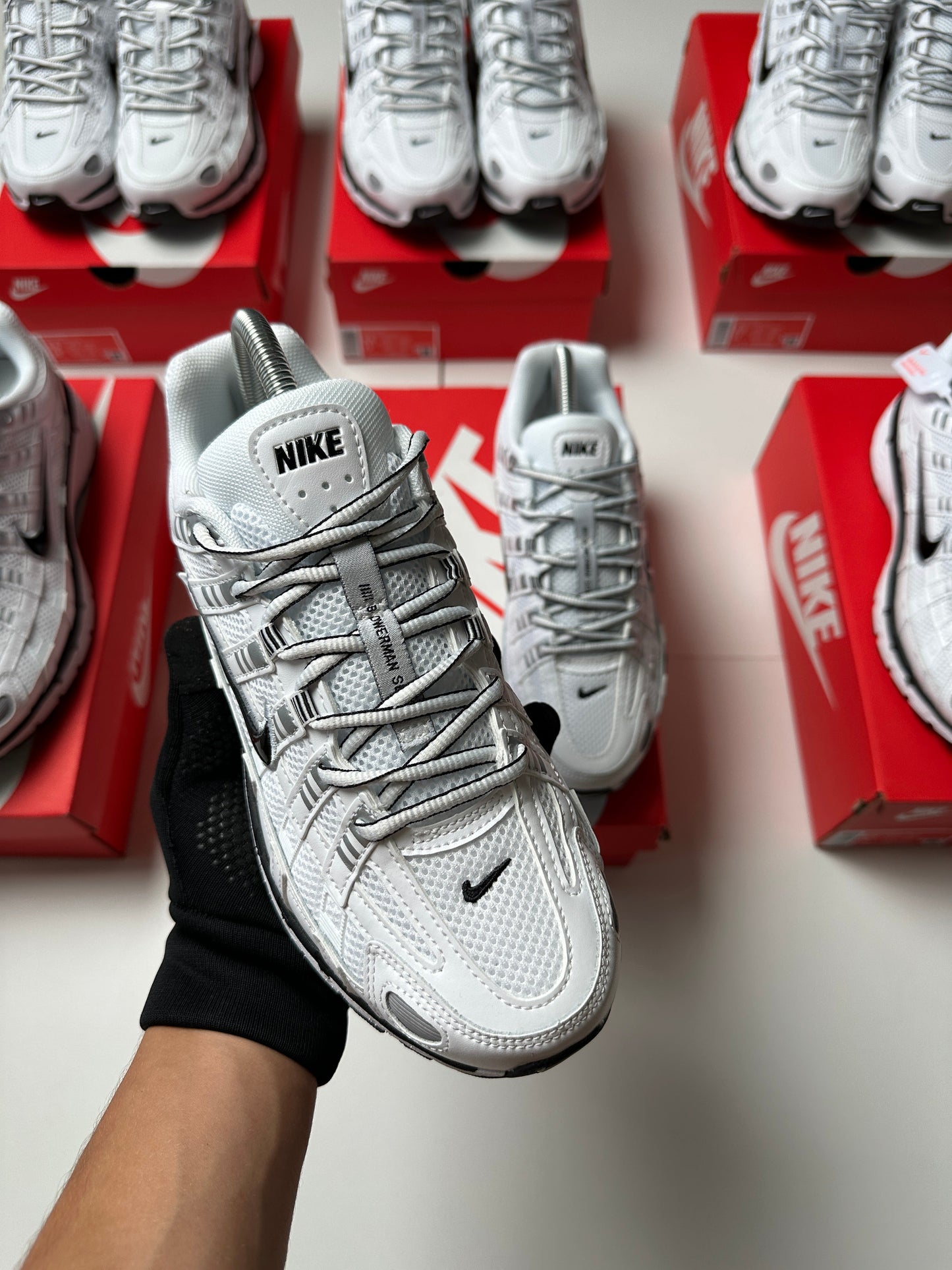 NIKE P6000 WHITE BLACK