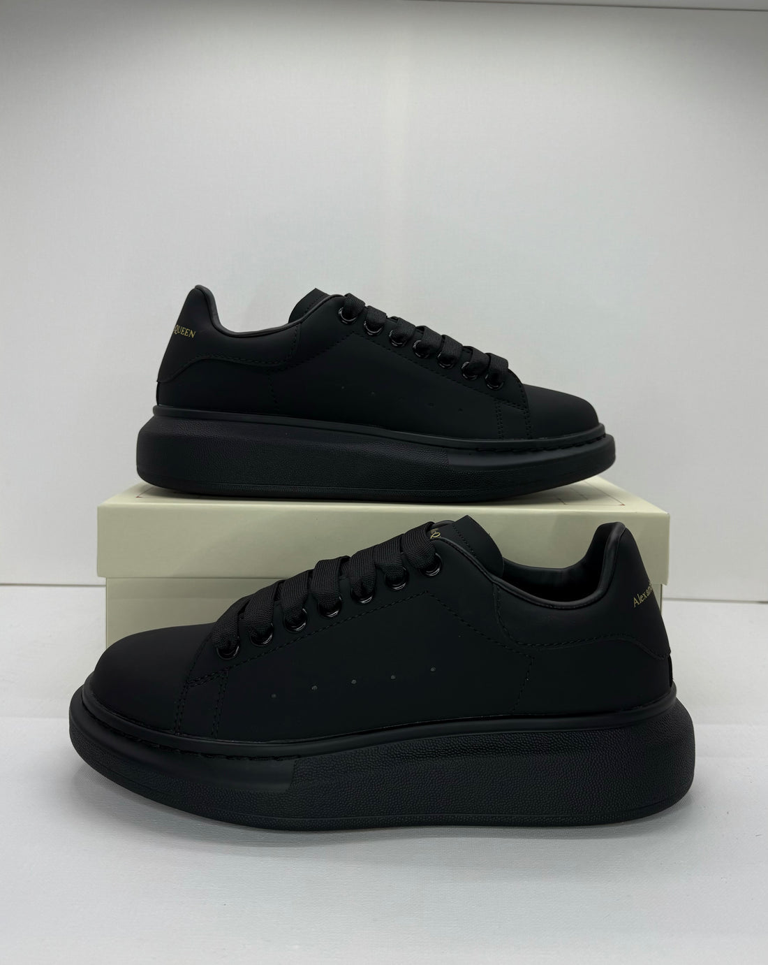 Alexander Mcqueen