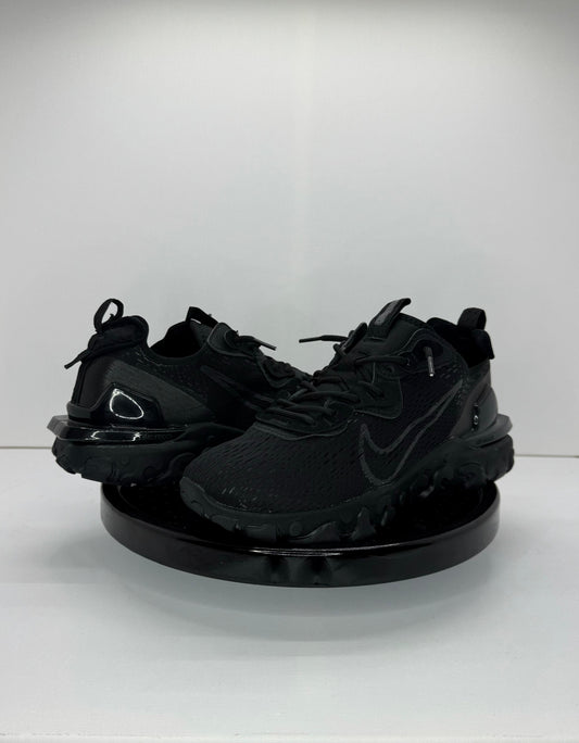 NIKE REACT VISION