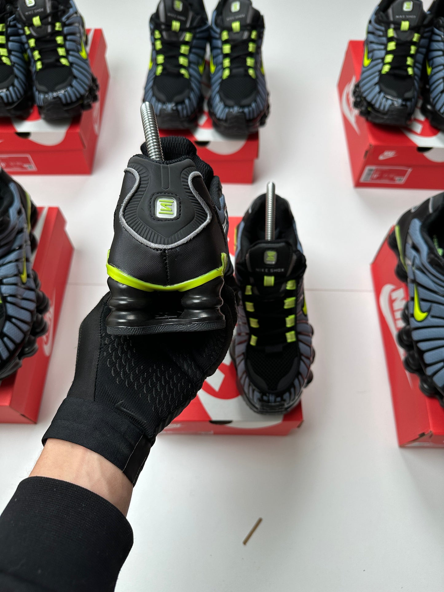 NIKE SHOX TL