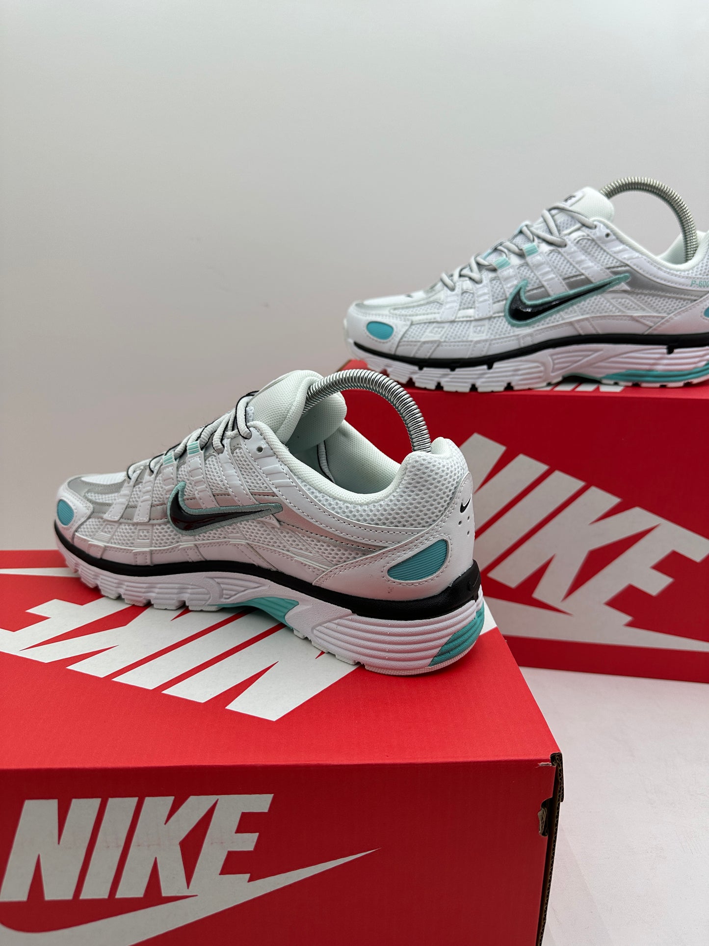 Zapatilla Nike P6000 White & Blue