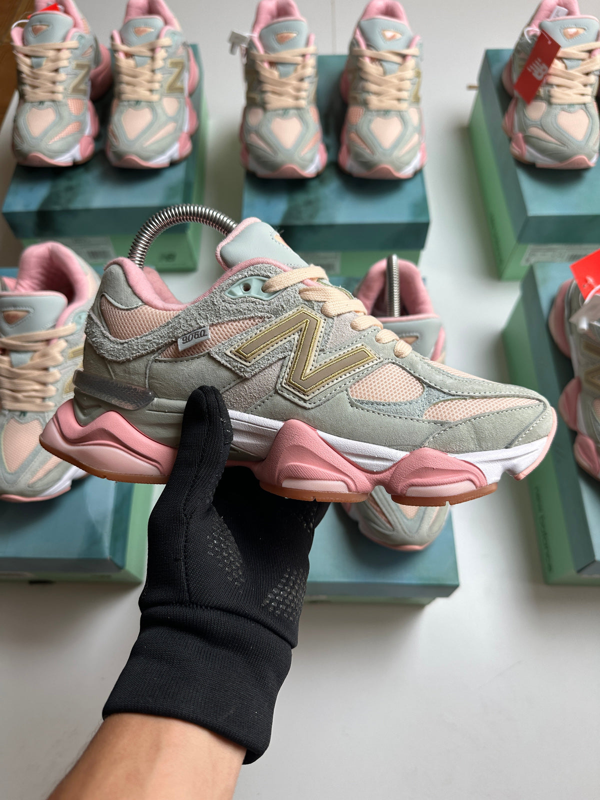 NEW BALANCE 9060