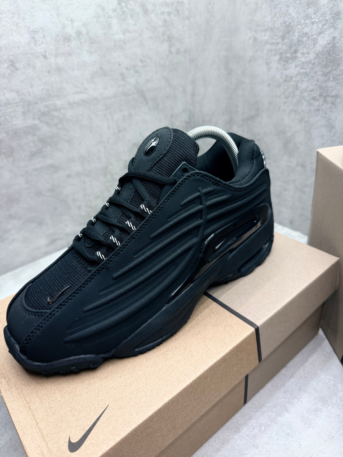 NIKE NOCTA HOT STEP ll