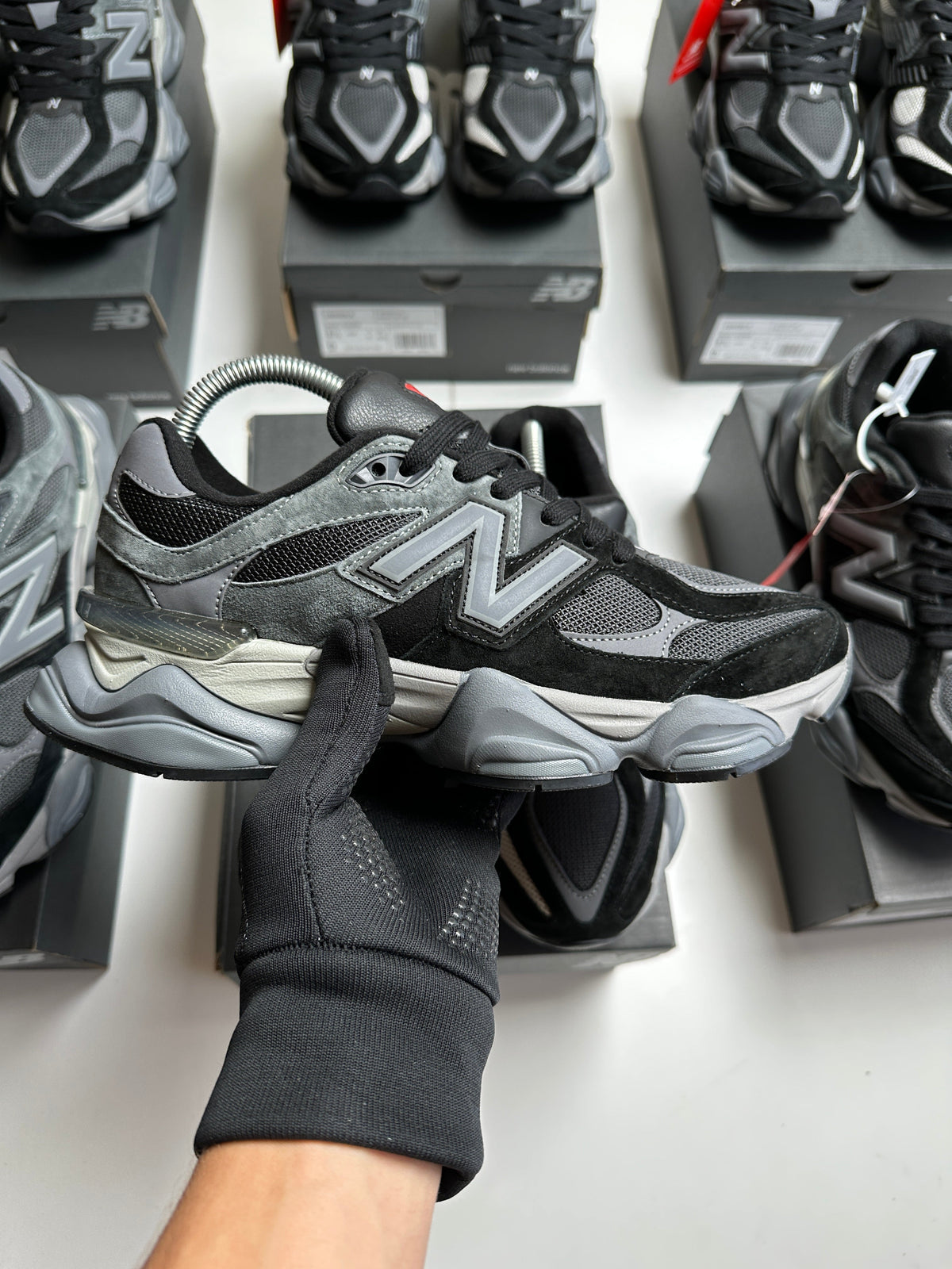 NEW BALANCE 9060