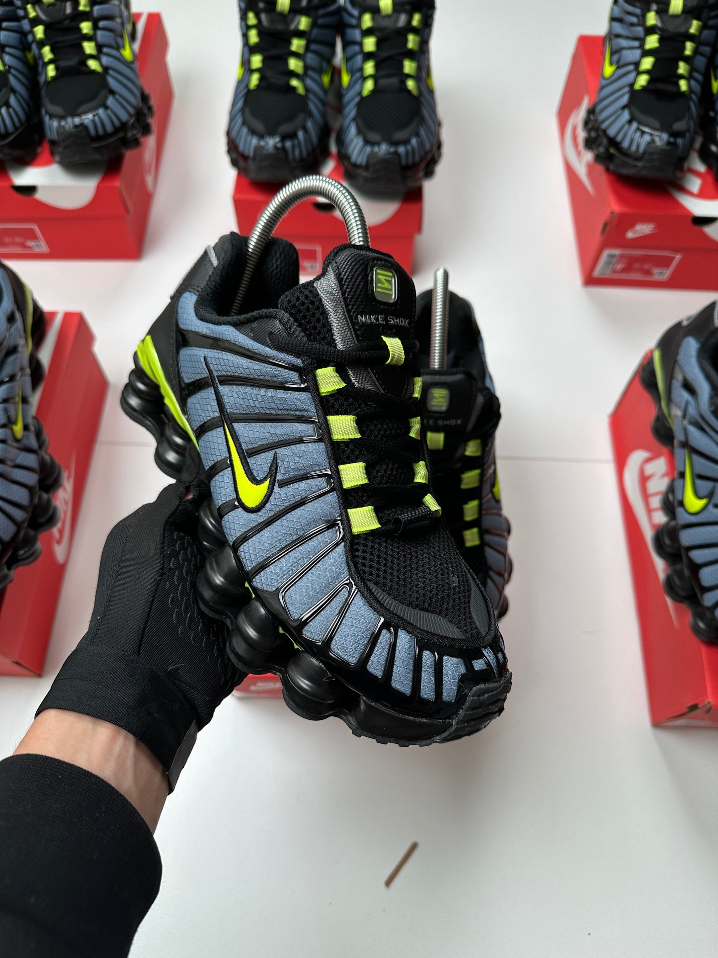 NIKE SHOX TL
