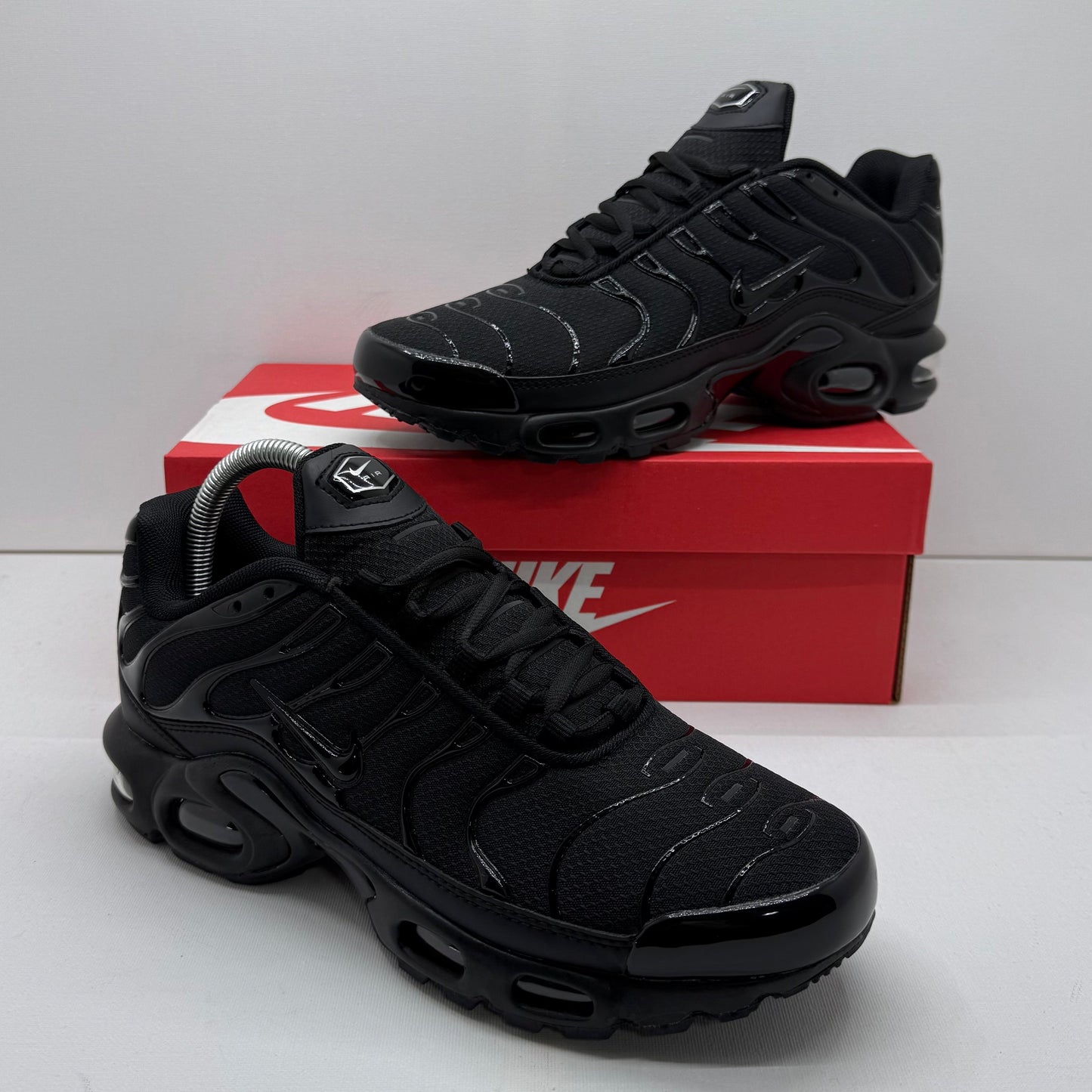 NIKE TN ALL BLACK