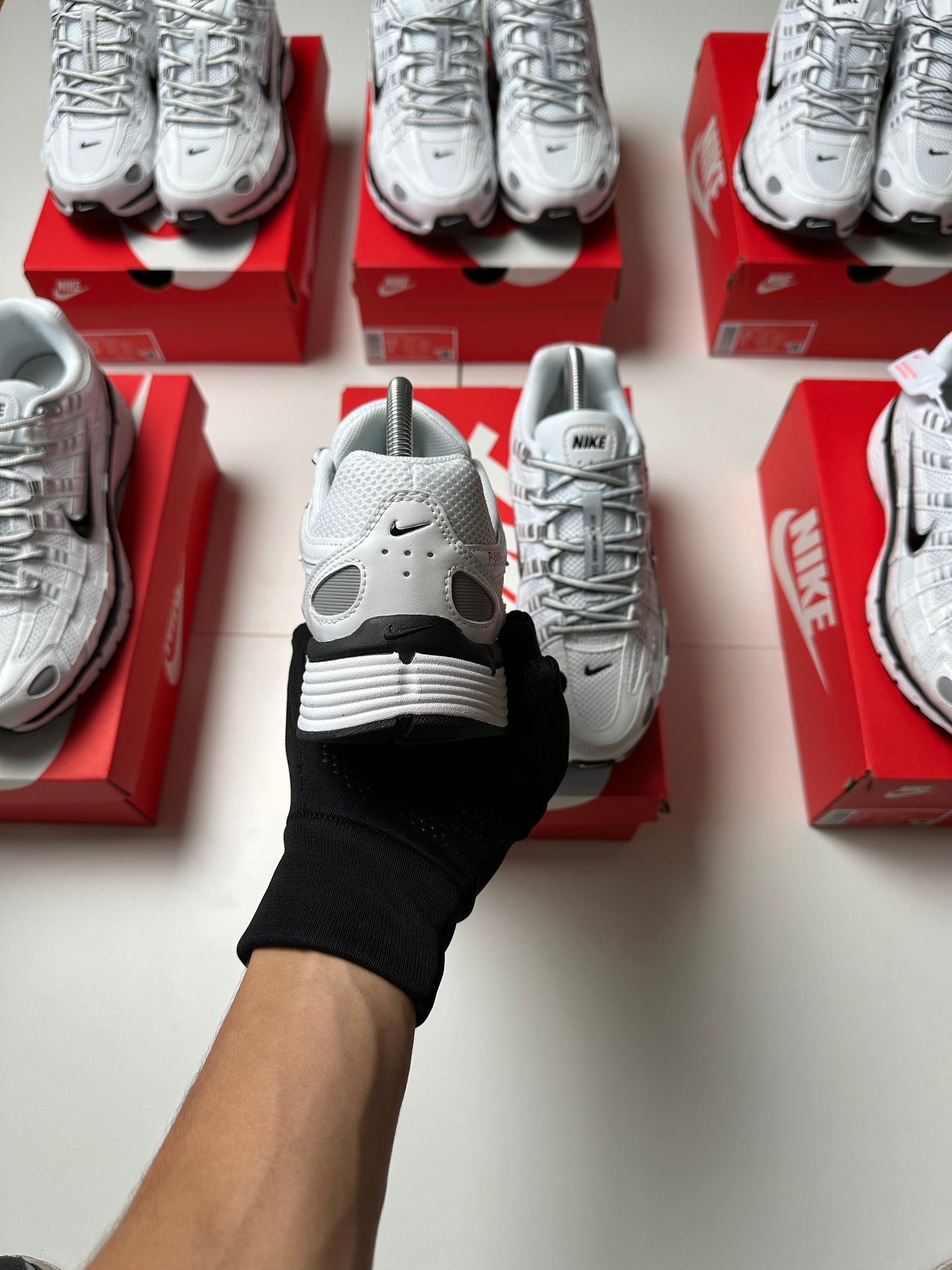 NIKE P6000 WHITE BLACK