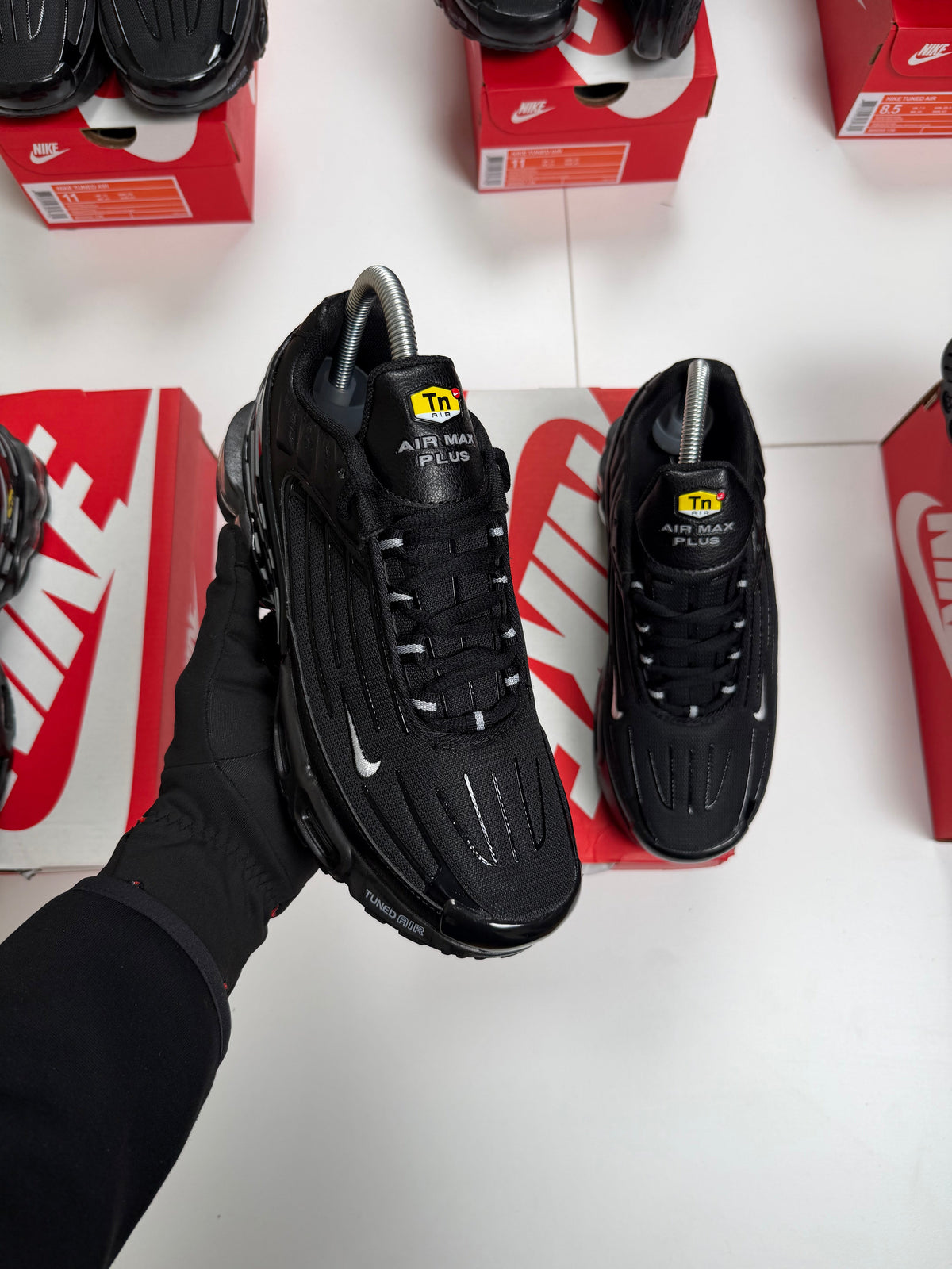 NIKE TUNED ALL BLACK