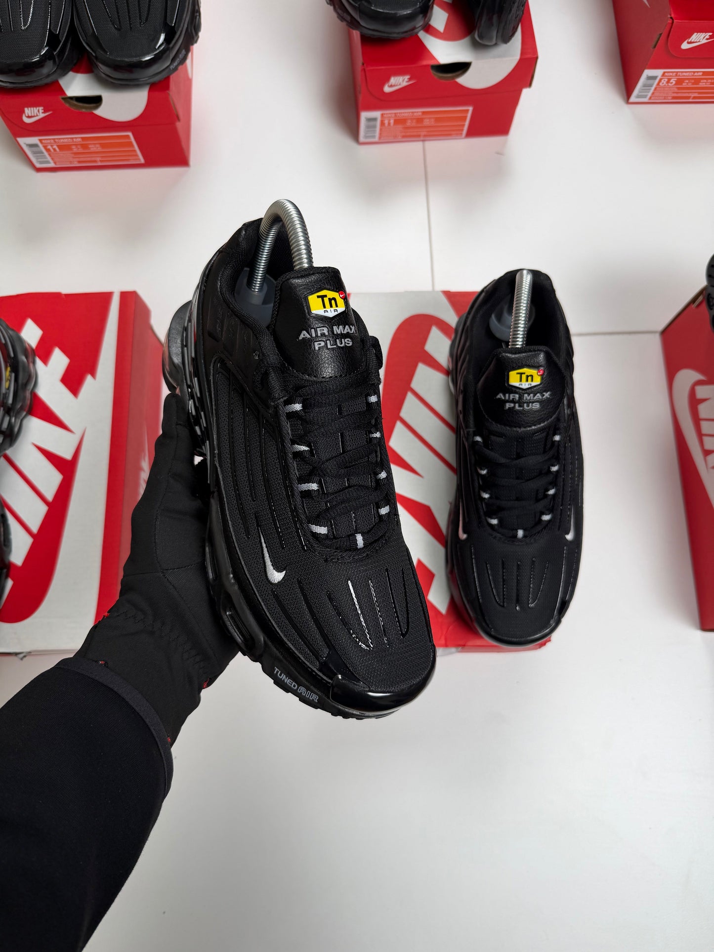 NIKE TUNED ALL BLACK