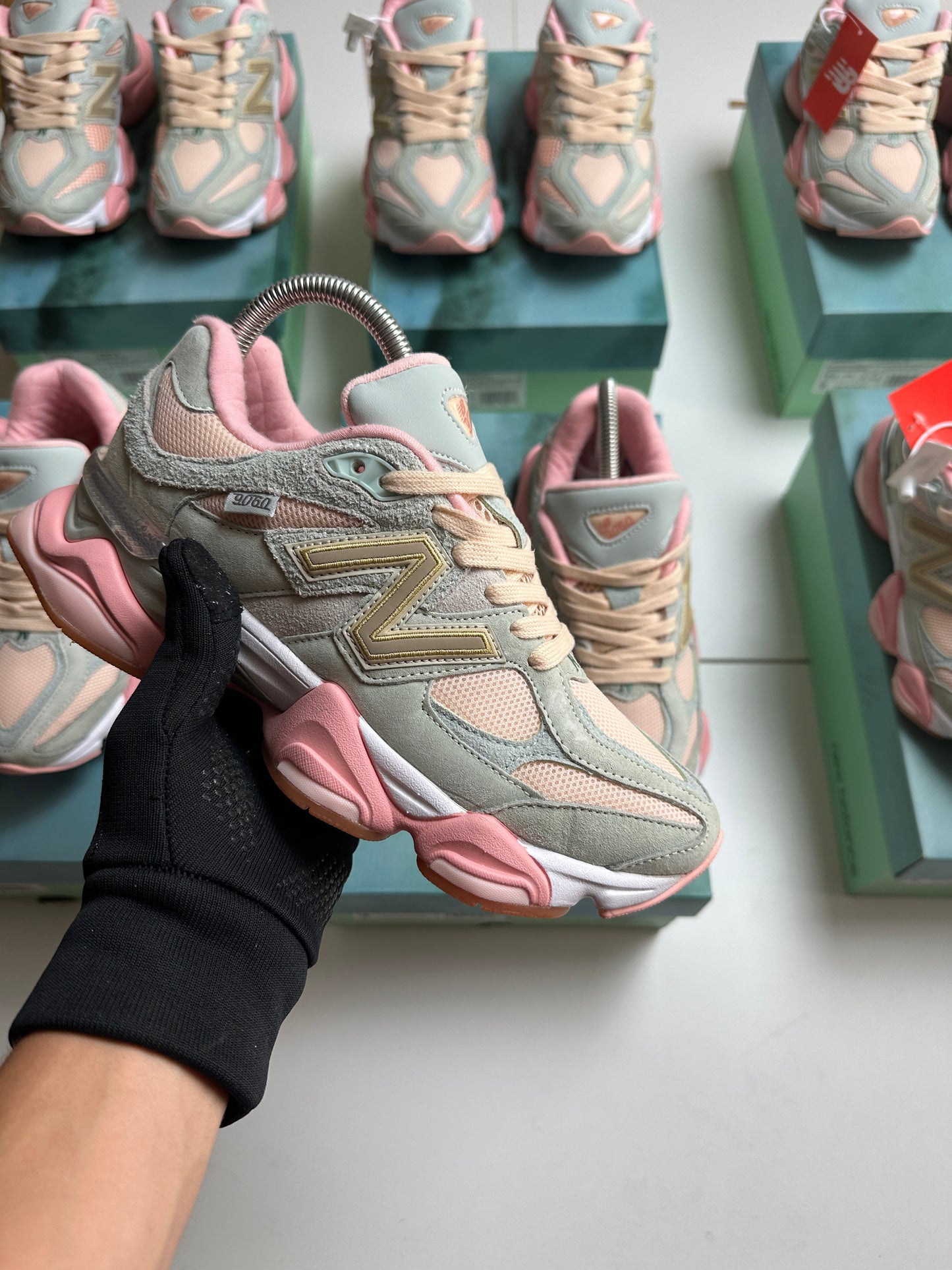 NEW BALANCE 9060