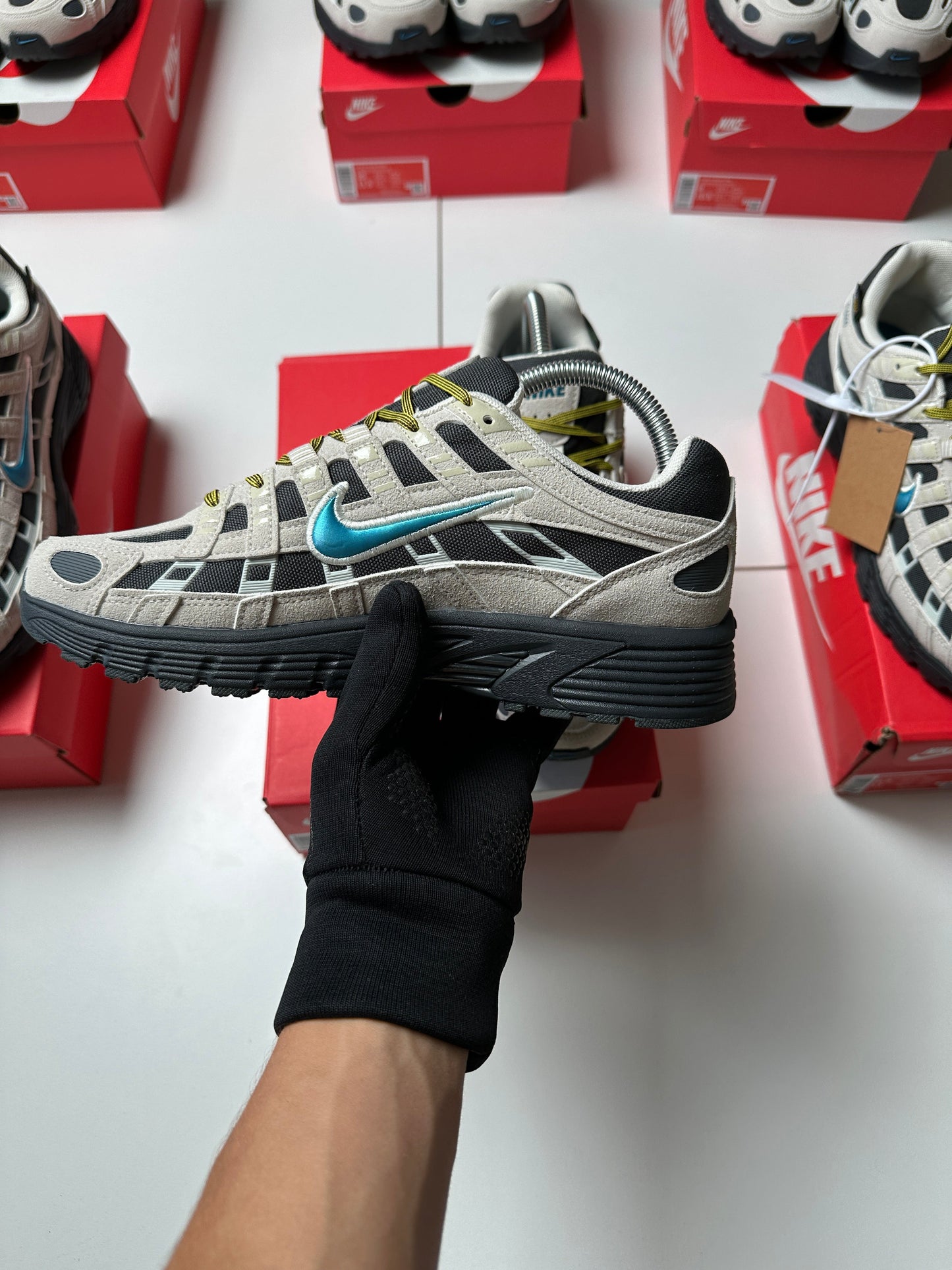 NIKE P6000 CORDURA WHITE BLUE