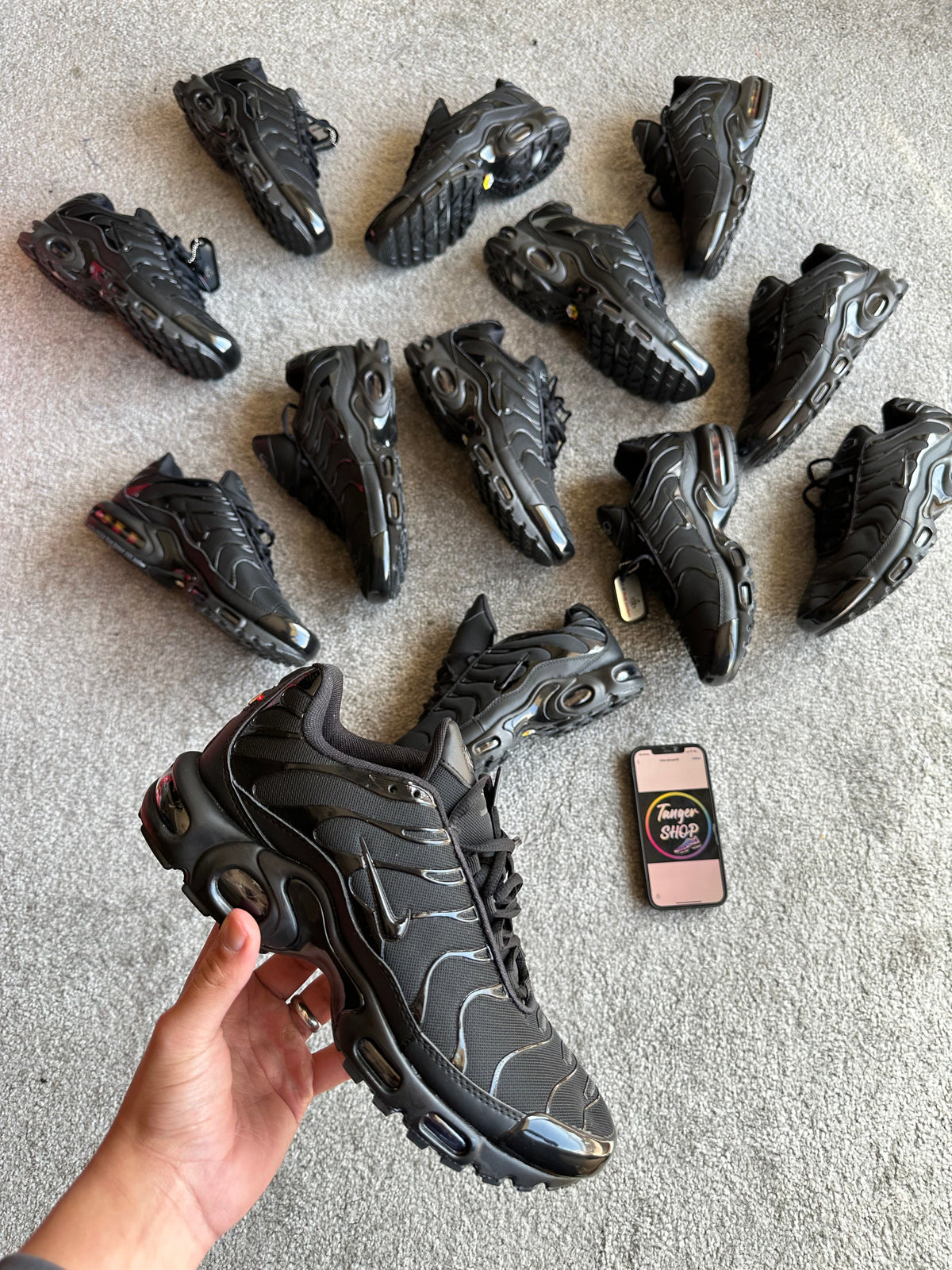 NIKE TN ALL BLACK