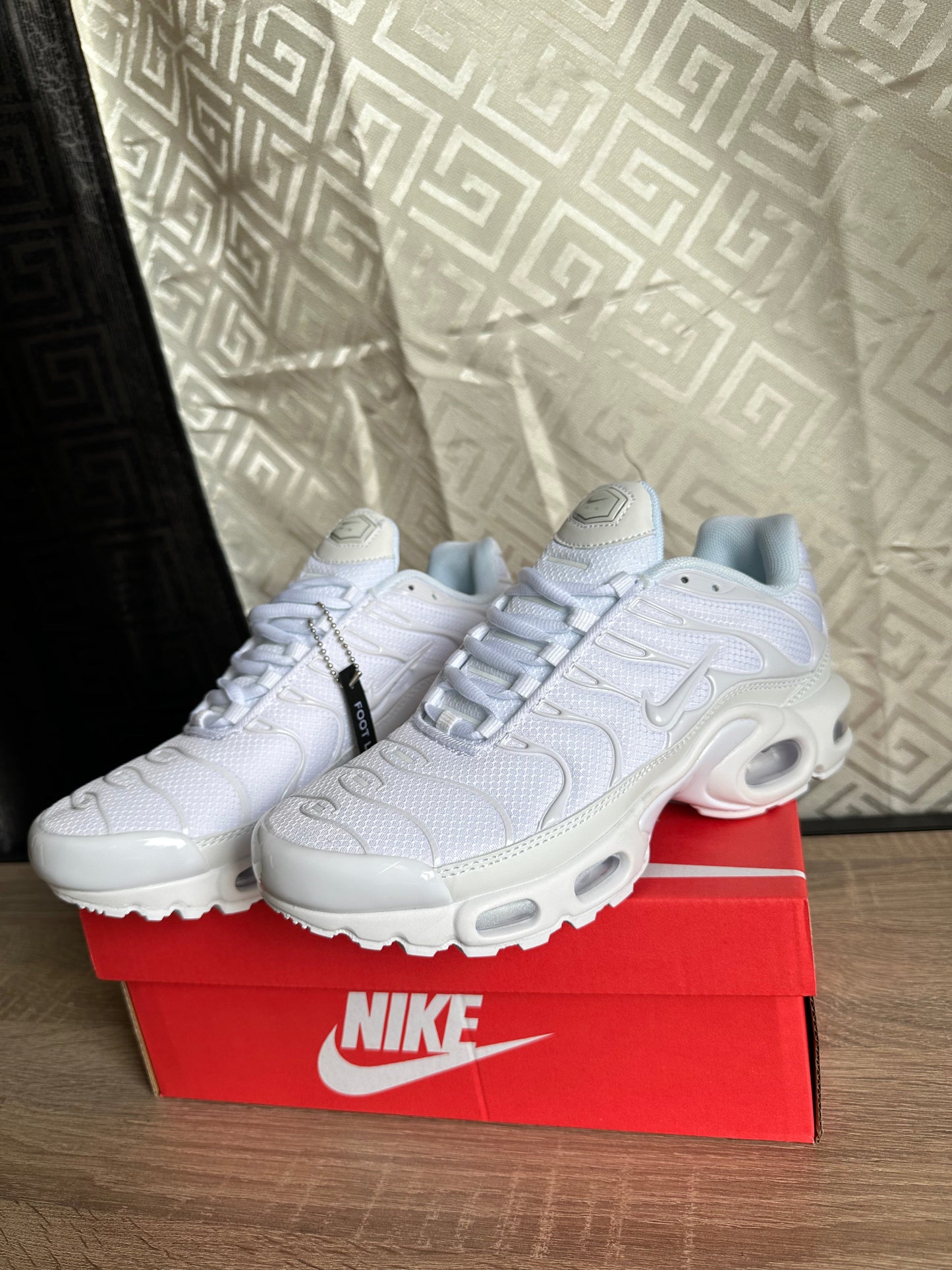 NIKE TN ALL WHITE 🔥