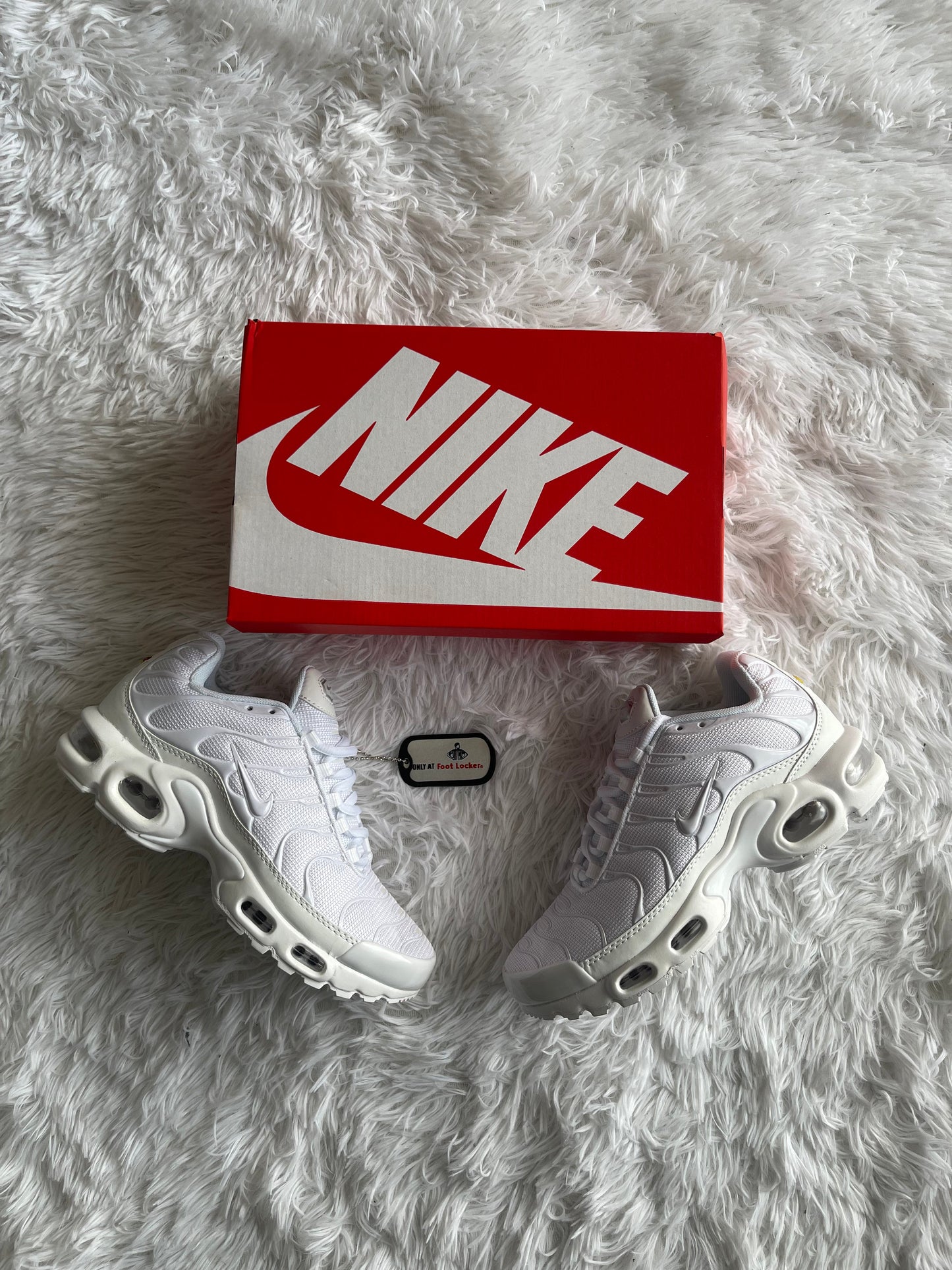 NIKE TN ALL WHITE 🔥