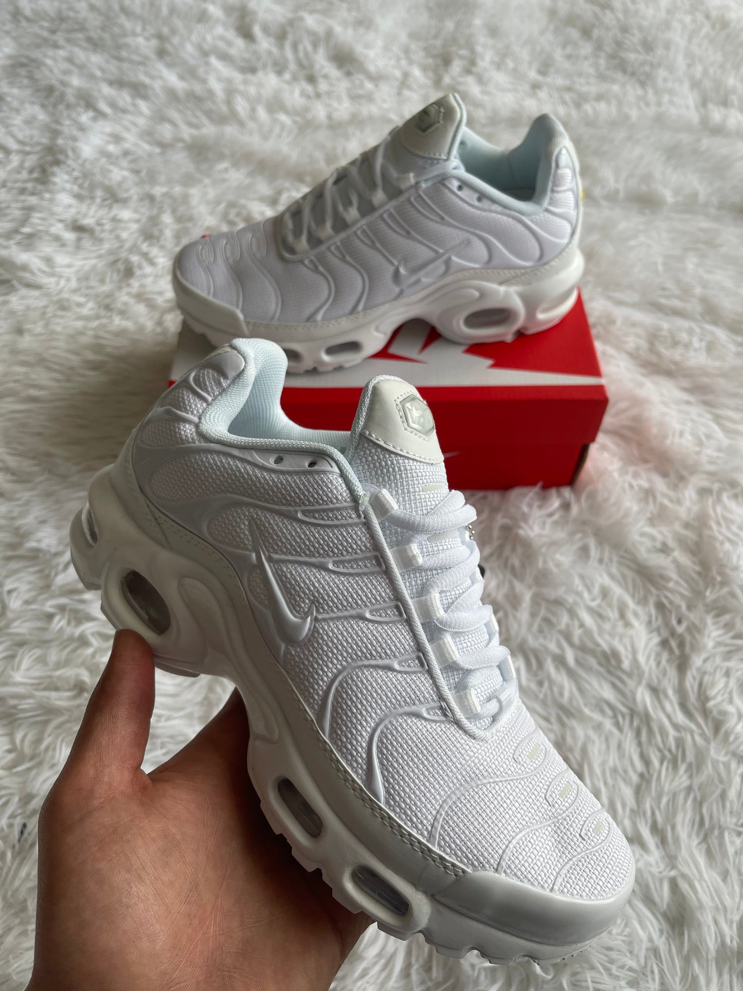 NIKE TN ALL WHITE 🔥