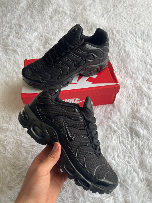 Nike TN “All Black” 36-45